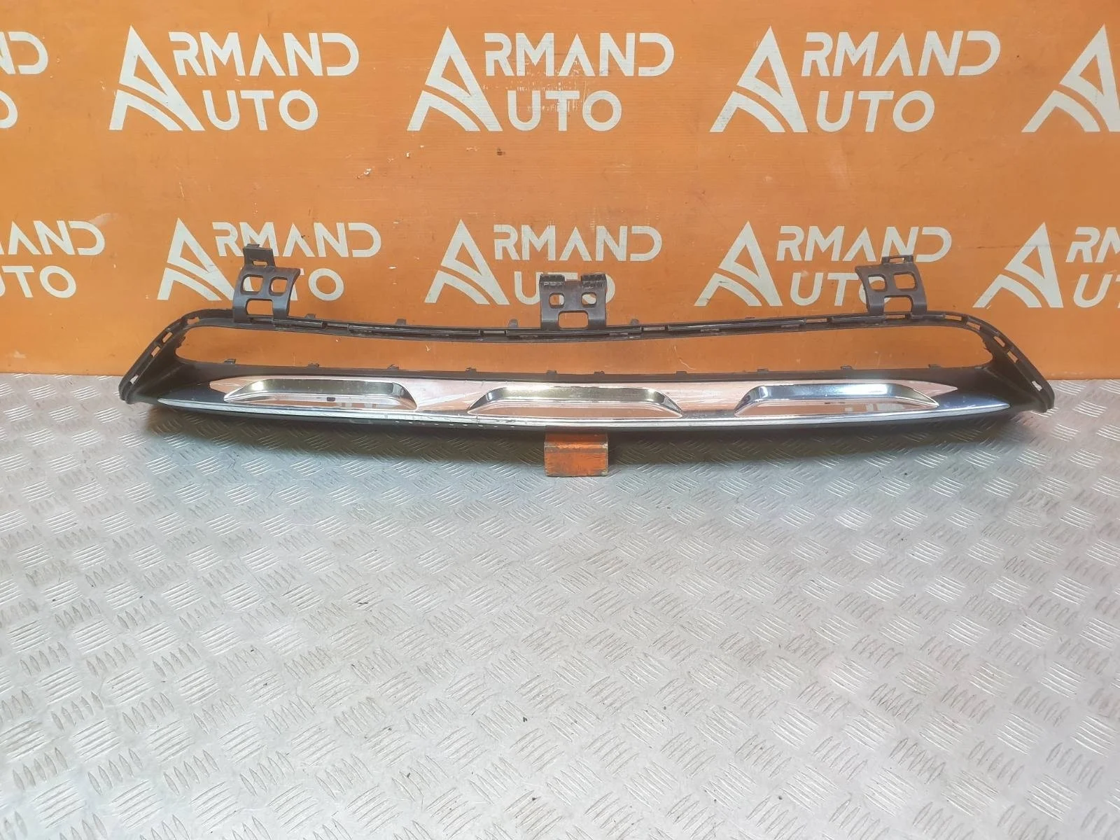 Накладка бампера Mercedes GLE-Class 2018-нв V167