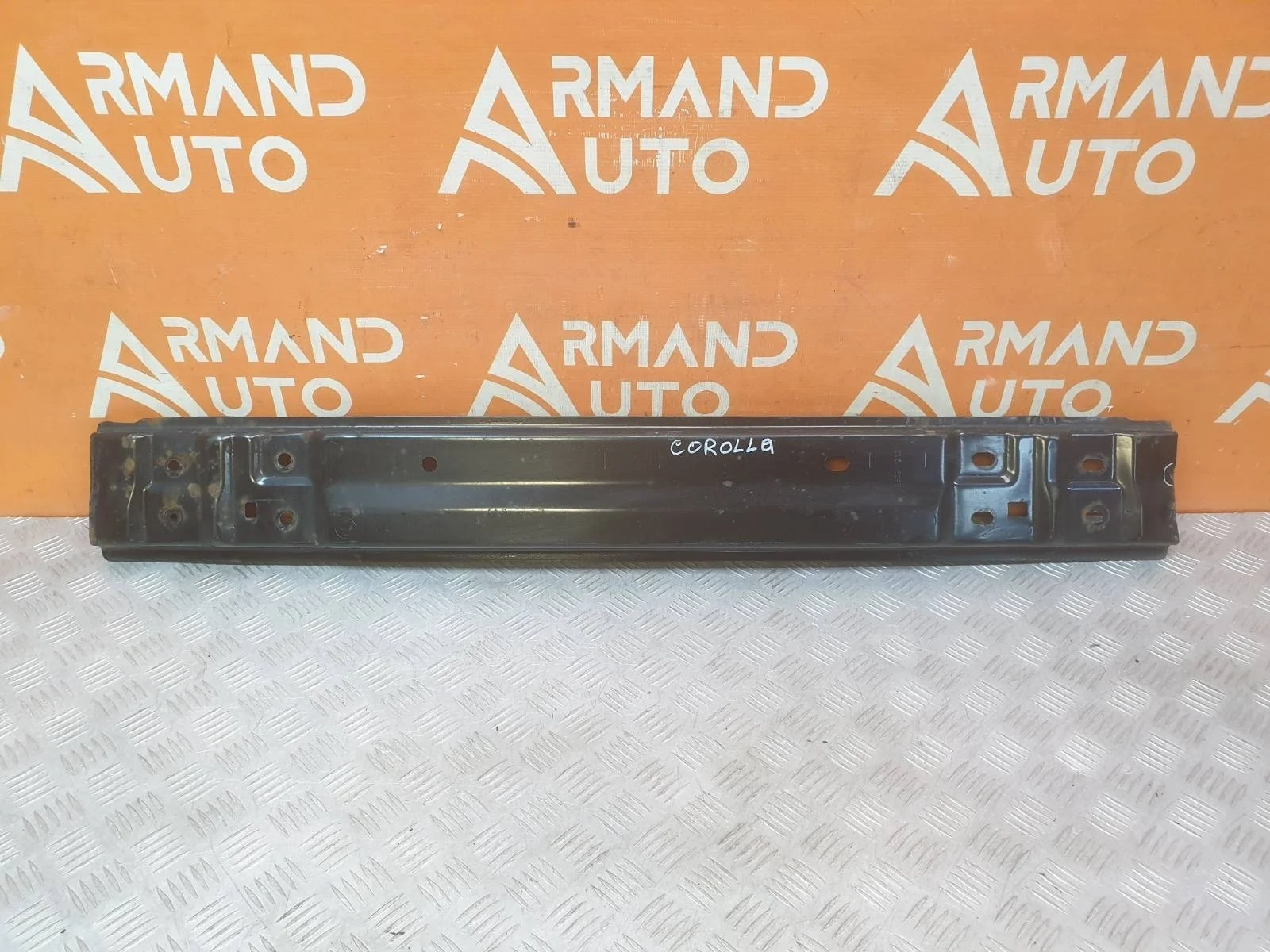 Усилитель бампера Toyota Corolla 2012-2019 11 E180