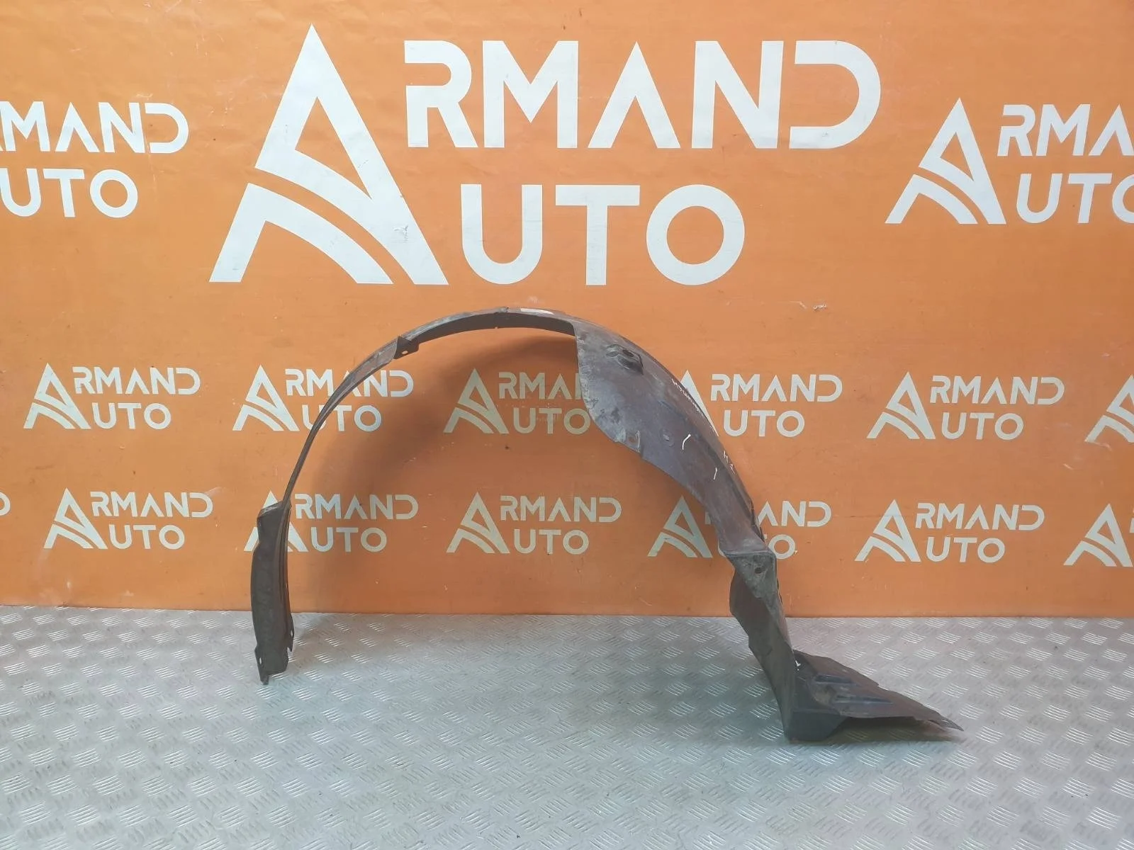Подкрылок Hyundai H1 / Grand Starex 2007-2018