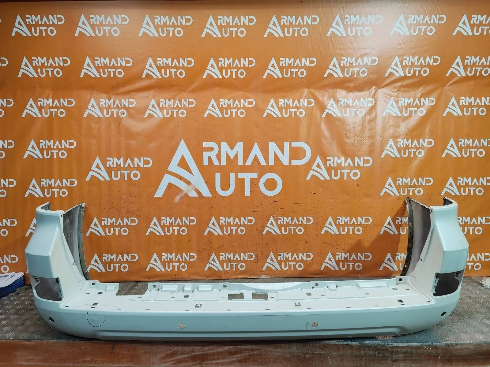 Бампер Toyota Land Cruiser 2015-2021 200