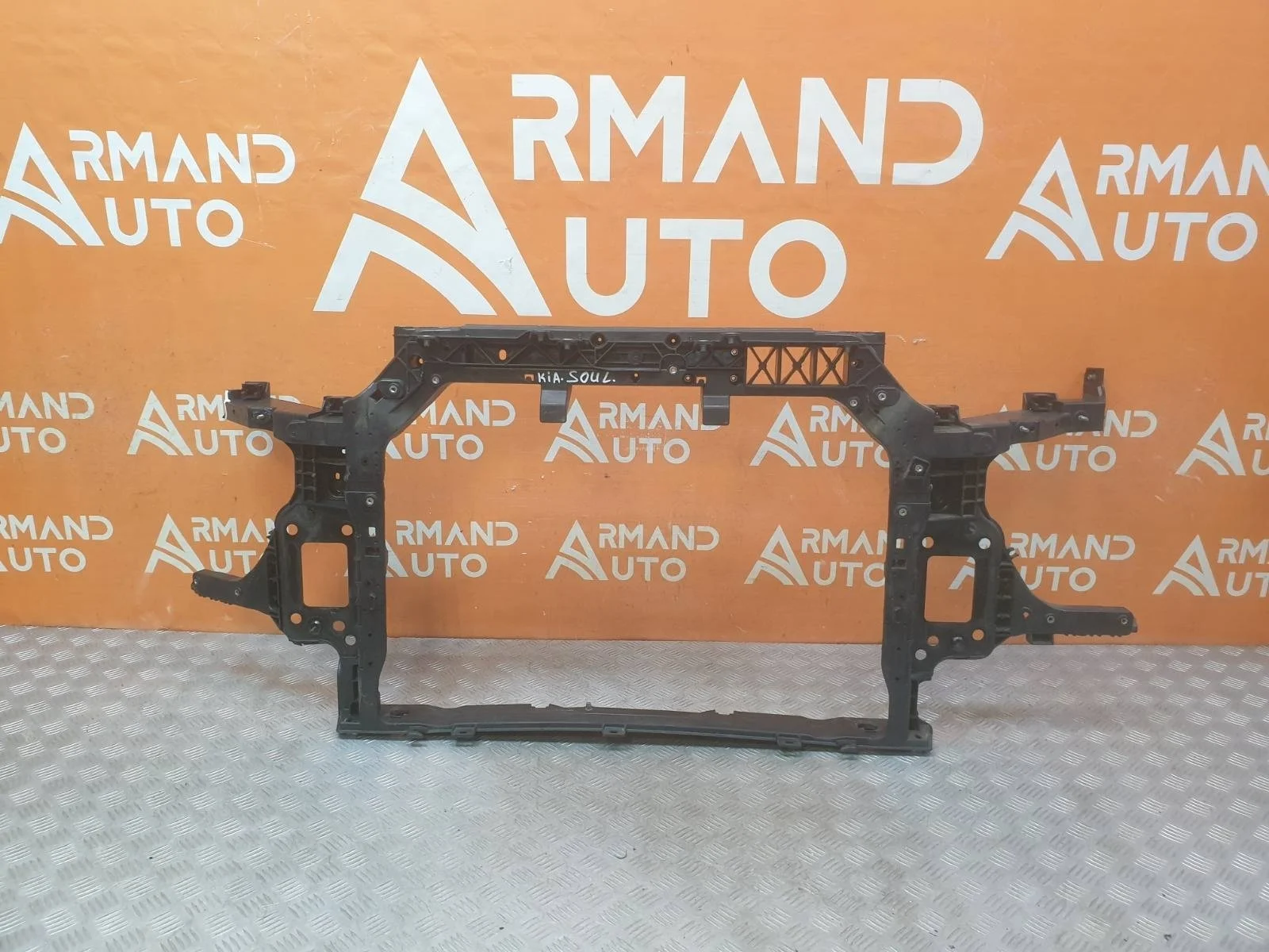 Панель передняя (суппорт радиатора) Kia Soul 2019-нв 3