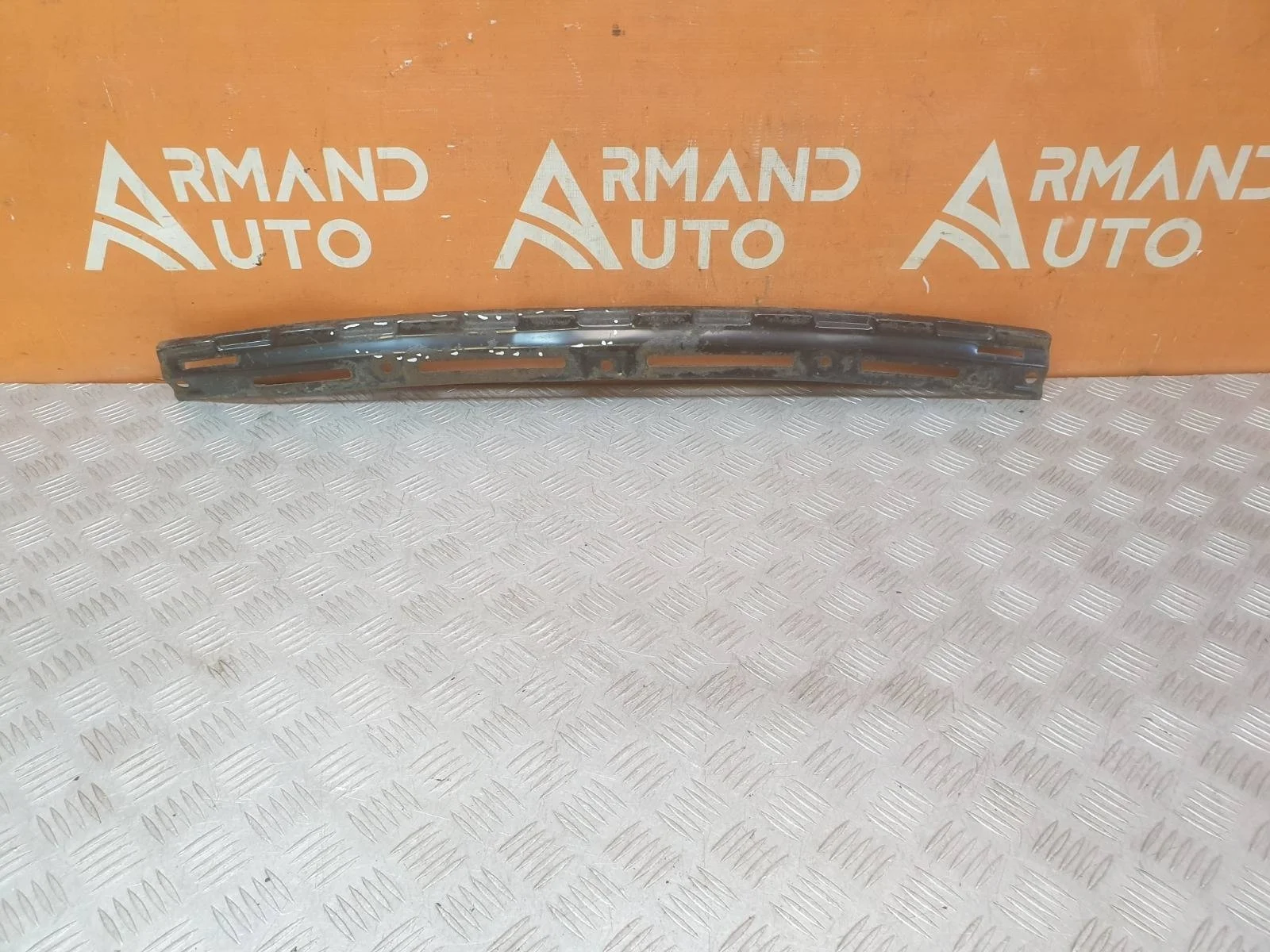 Кронштейн бампера центральный Hyundai Tucson 2004-2010 JM