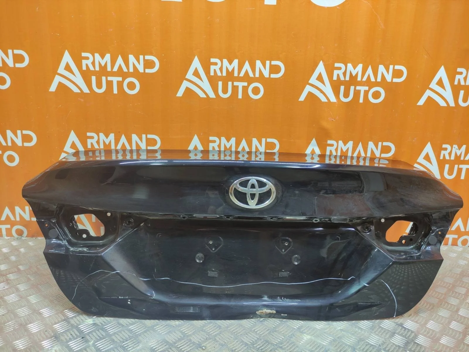 Крышка багажника Toyota Camry 2017-нв 8 XV70
