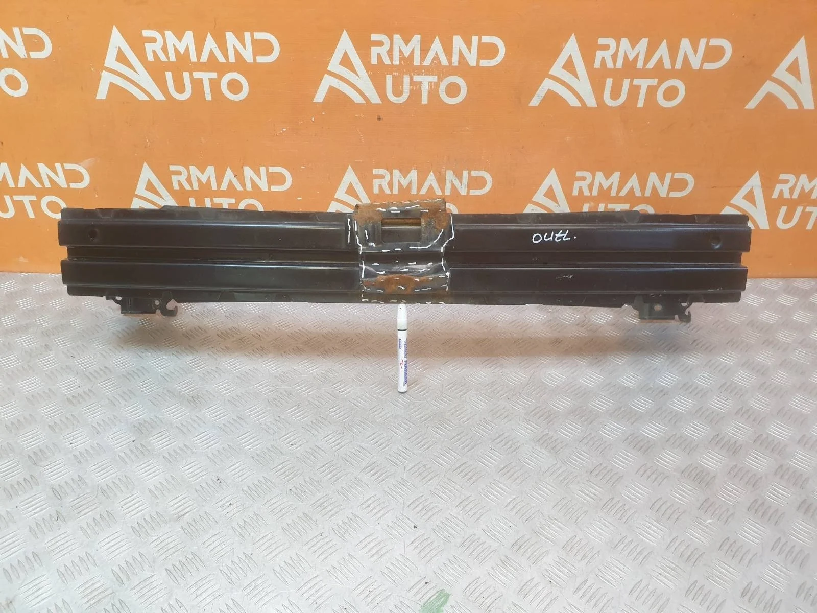 Усилитель бампера Mitsubishi Outlander 2012-нв 3