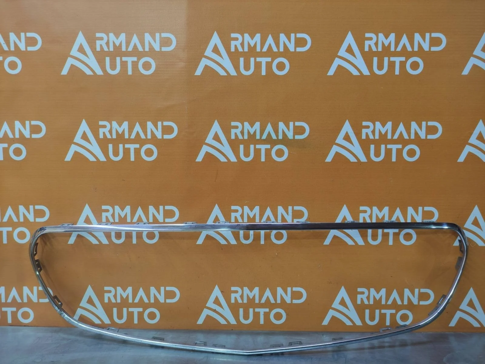 Окантовка решетки радиатора Mercedes -Class 2016-2020 W213, S213, C238