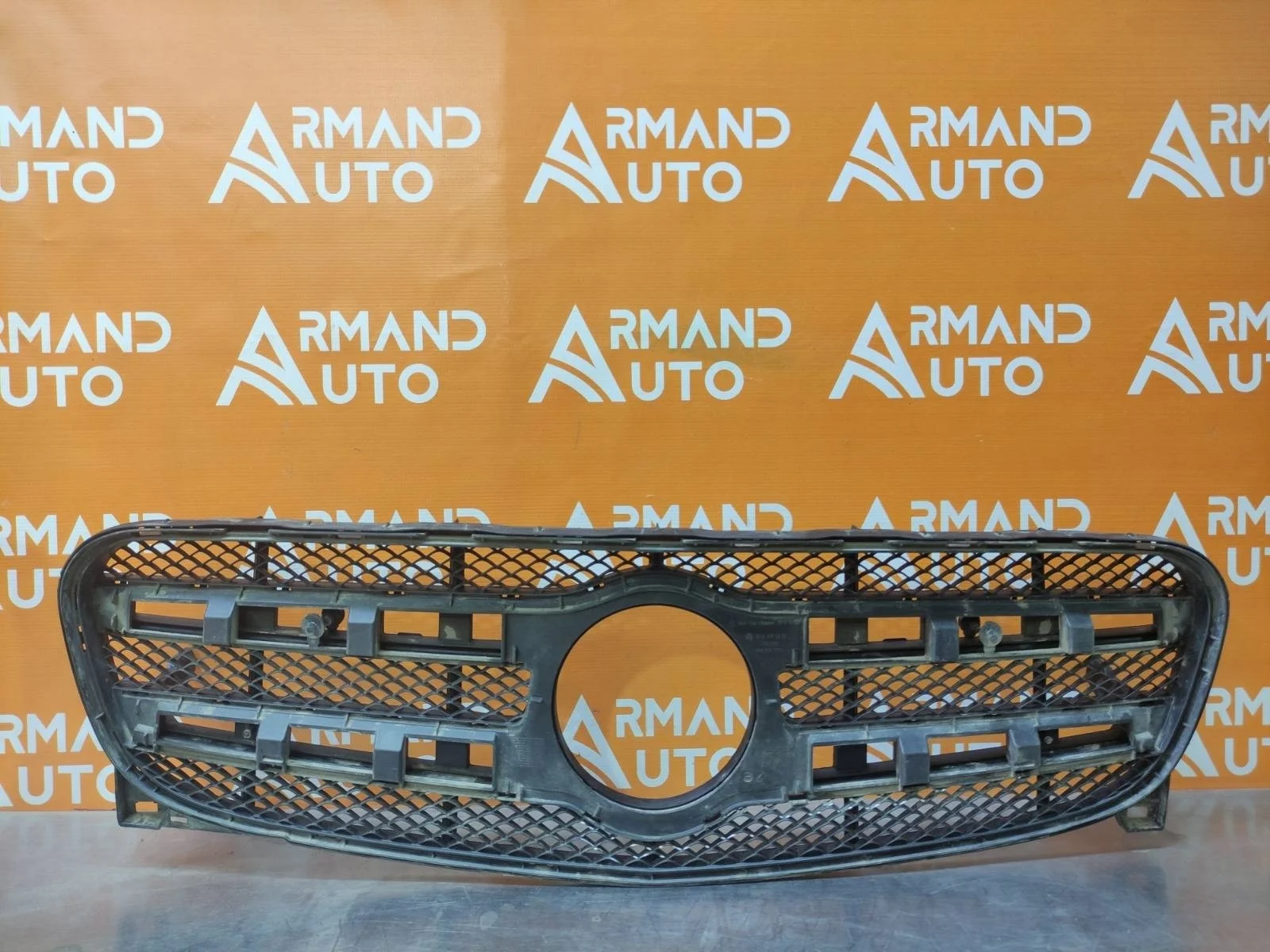 Решетка радиатора Mercedes GLA-Class 2013-2017 X156