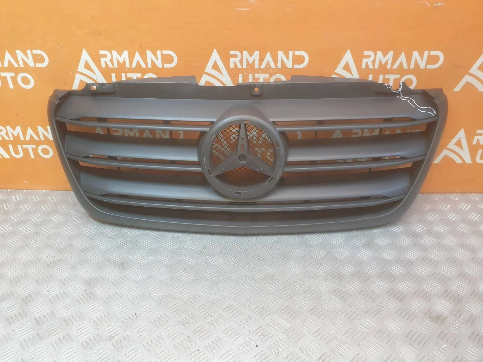 Решетка радиатора Mercedes Sprinter 2018-нв Br.907