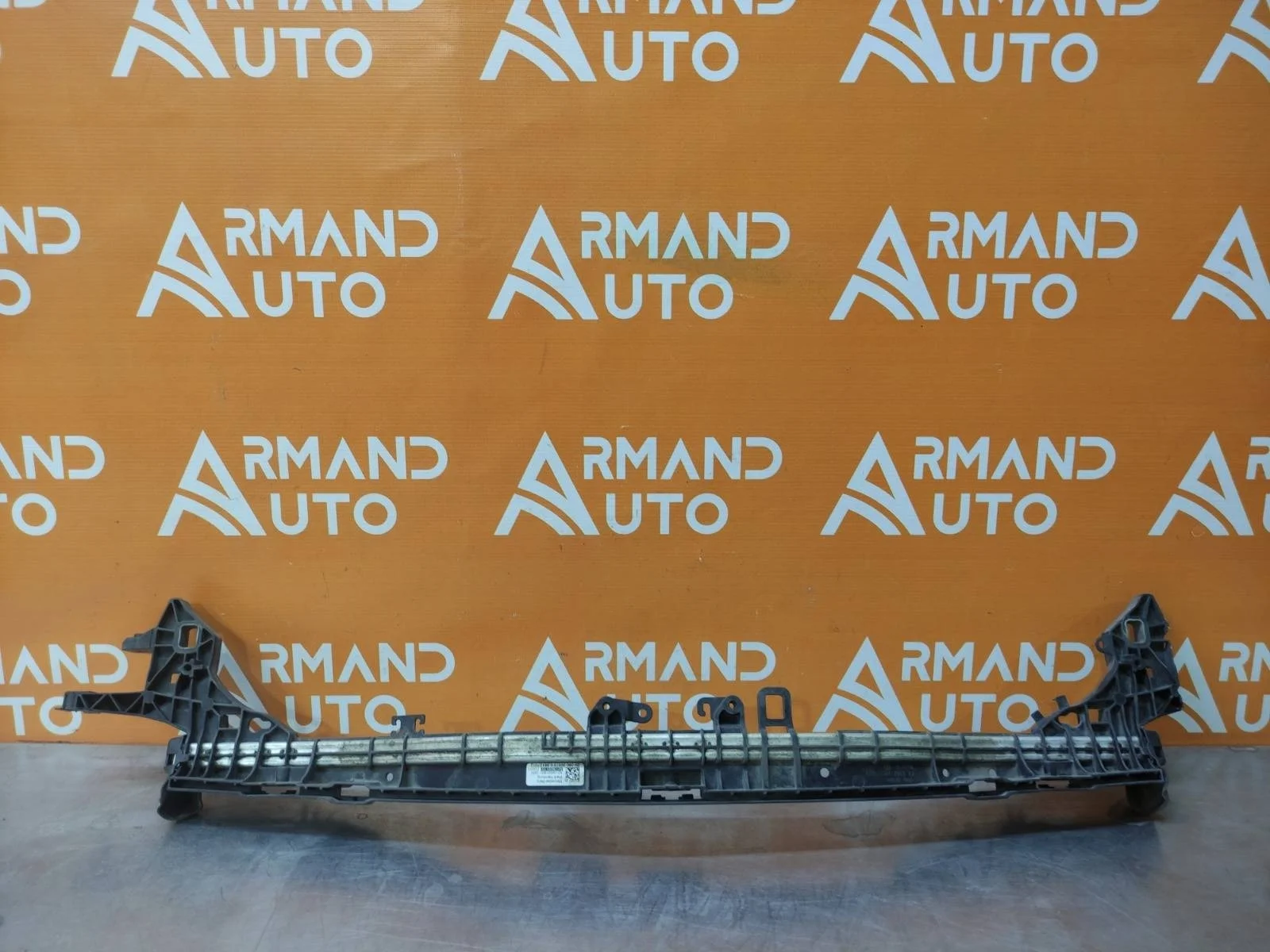 Кронштейн радиатора верхний Mercedes -Class 2016-нв W213, S213, C238