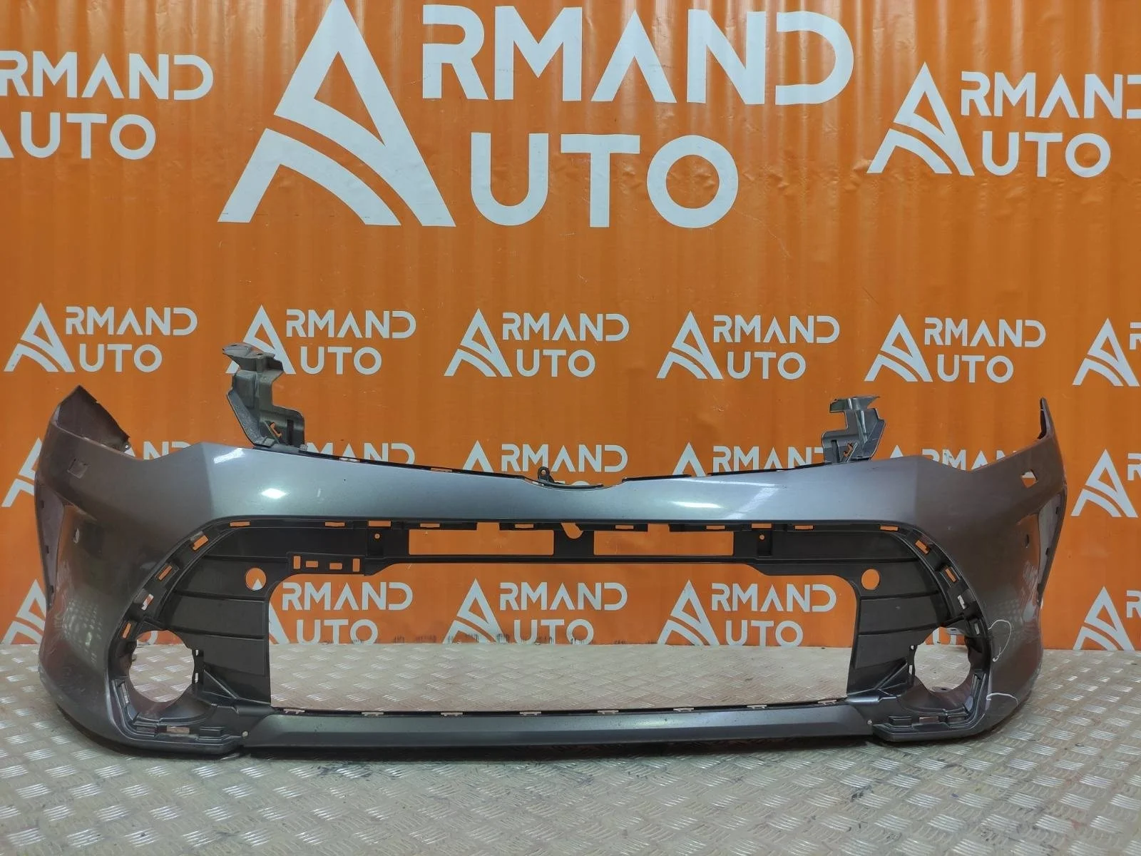 Бампер Toyota Camry 2014-2018 7 XV50