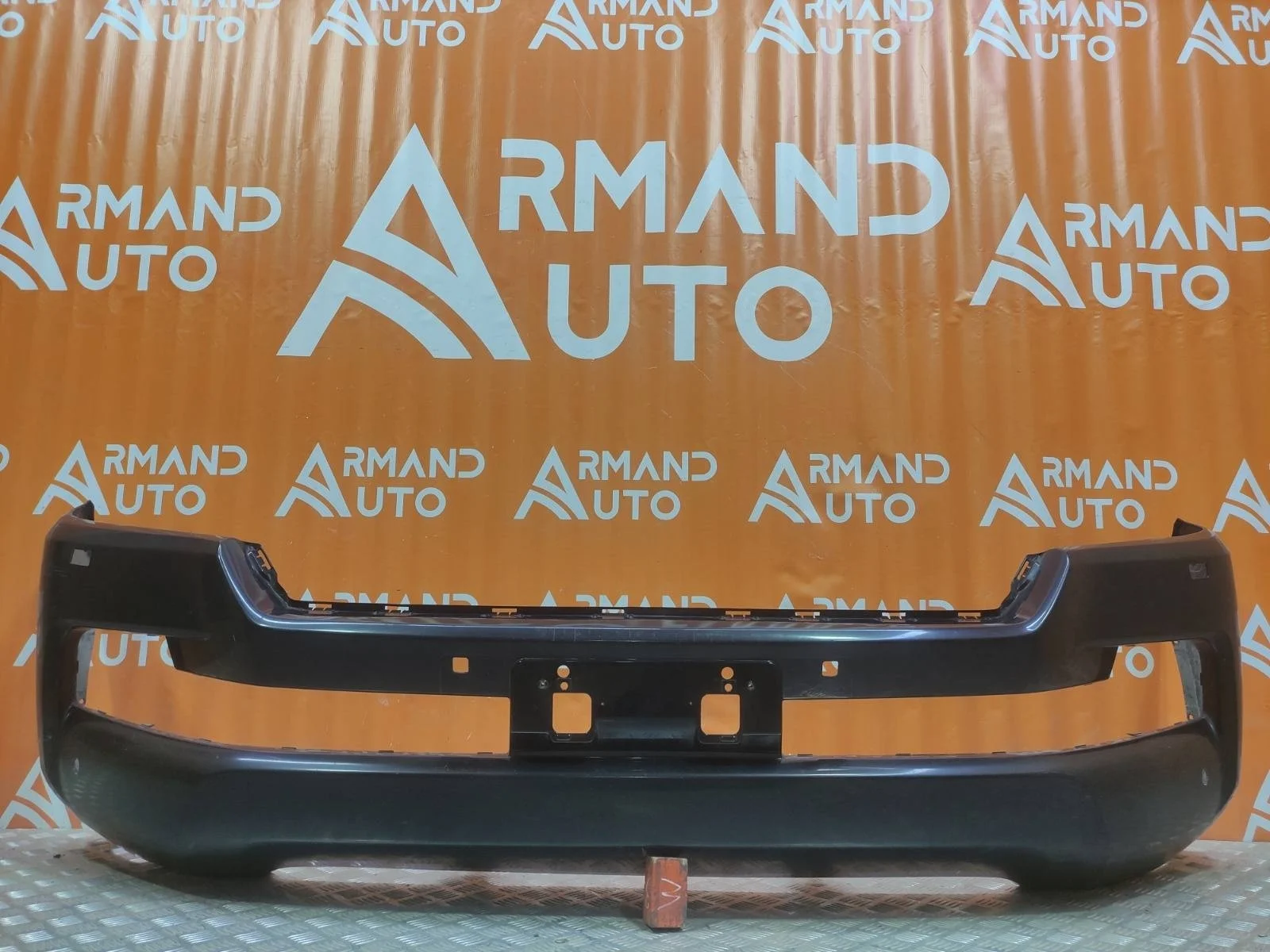 Бампер Toyota Land Cruiser 2015-2021 200