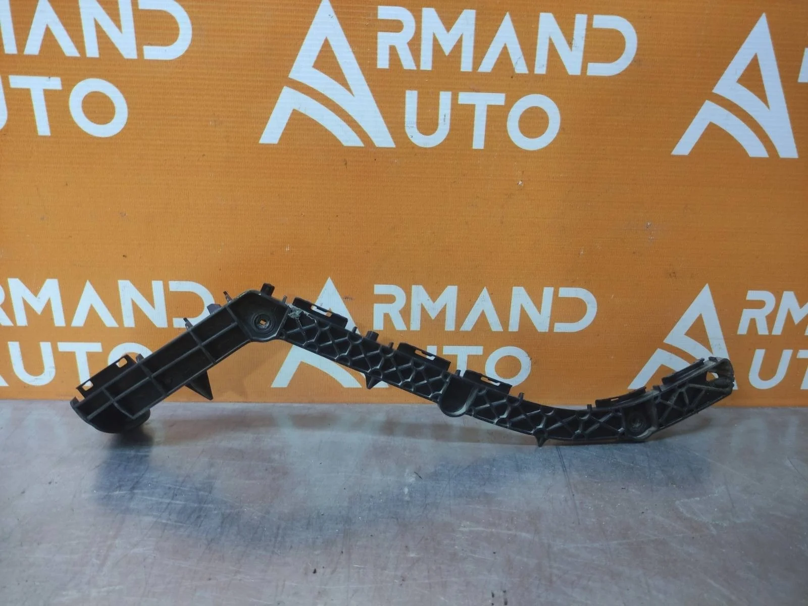 Кронштейн бампера Toyota Land Cruiser Prado 2009-нв 150