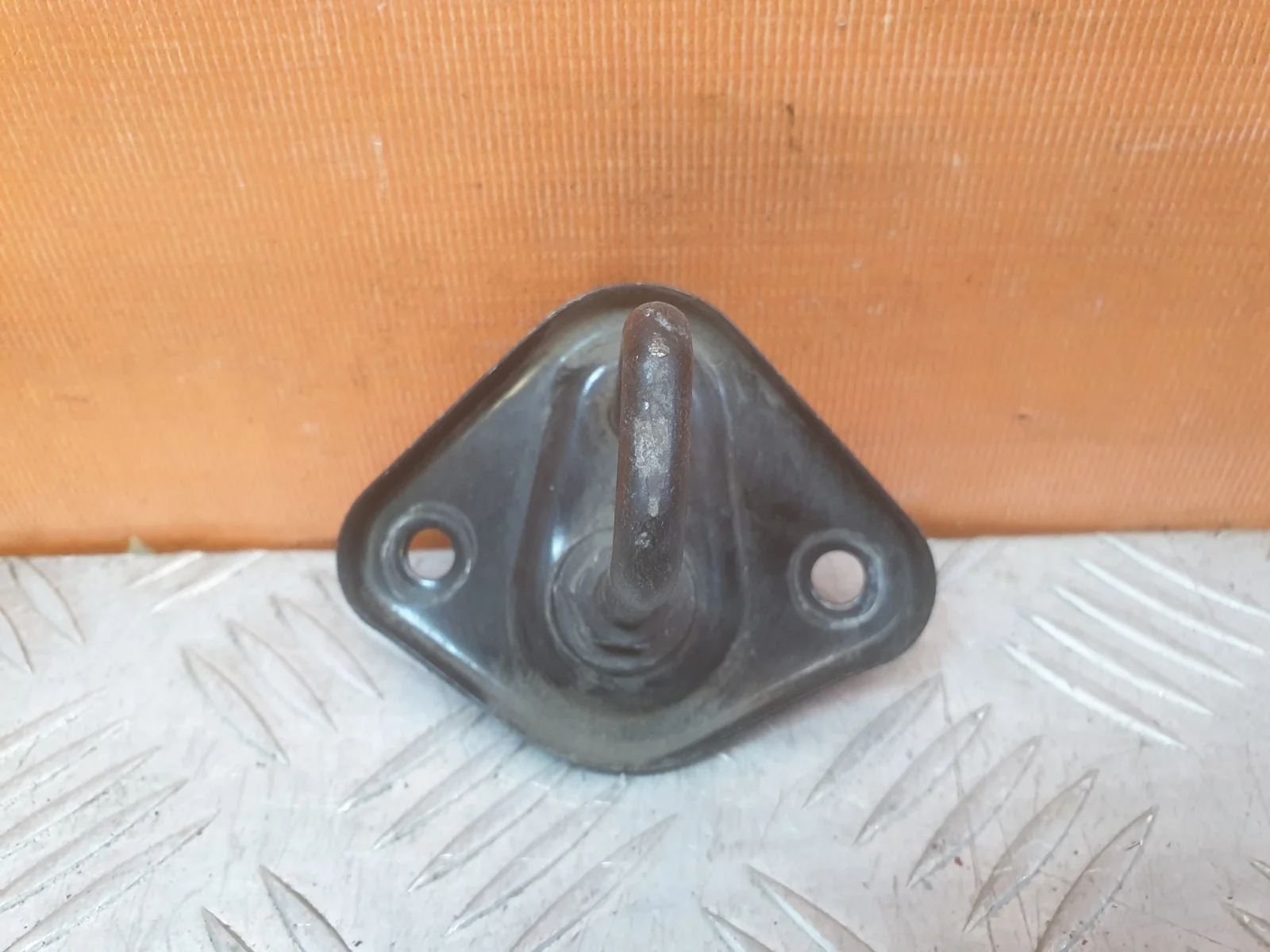 Петля замка капота Mercedes -Class 2009-2016 W212, S212, C207