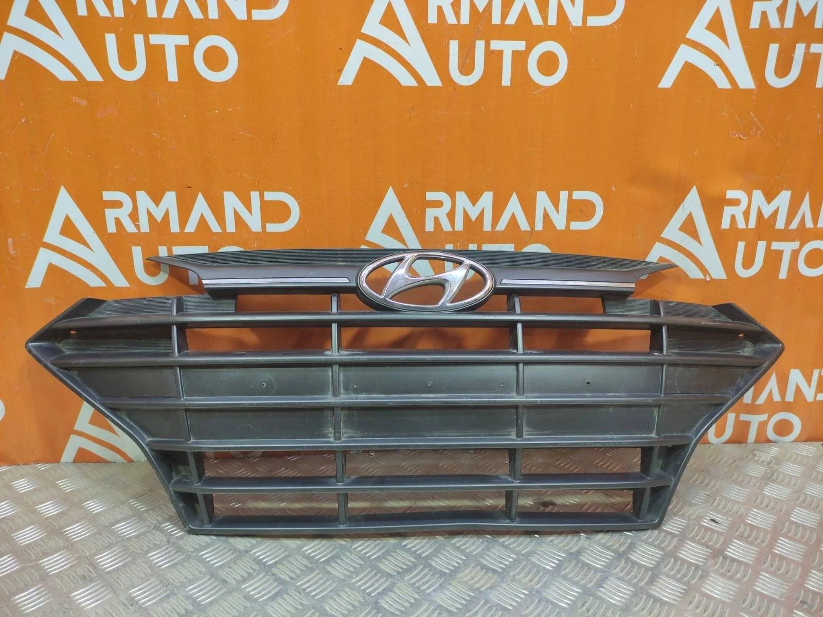 Решетка радиатора Hyundai Elantra 2018-2020 6 AD