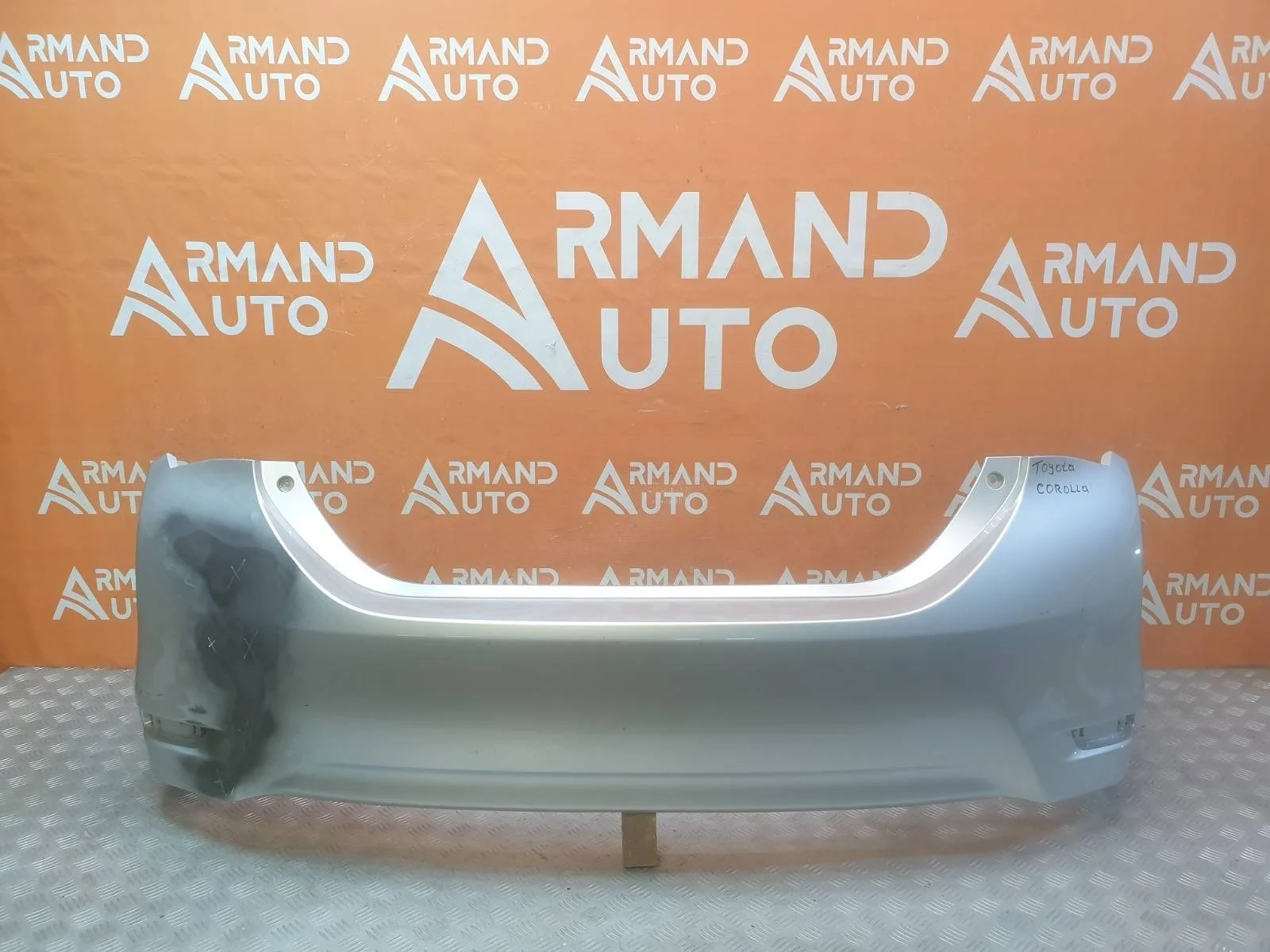 Бампер Toyota Corolla 2012-2019 11 E160 E170 E180