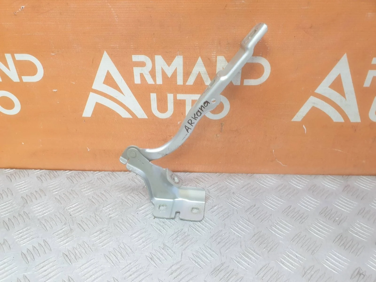 Петля капота Renault Arkana 2019-нв