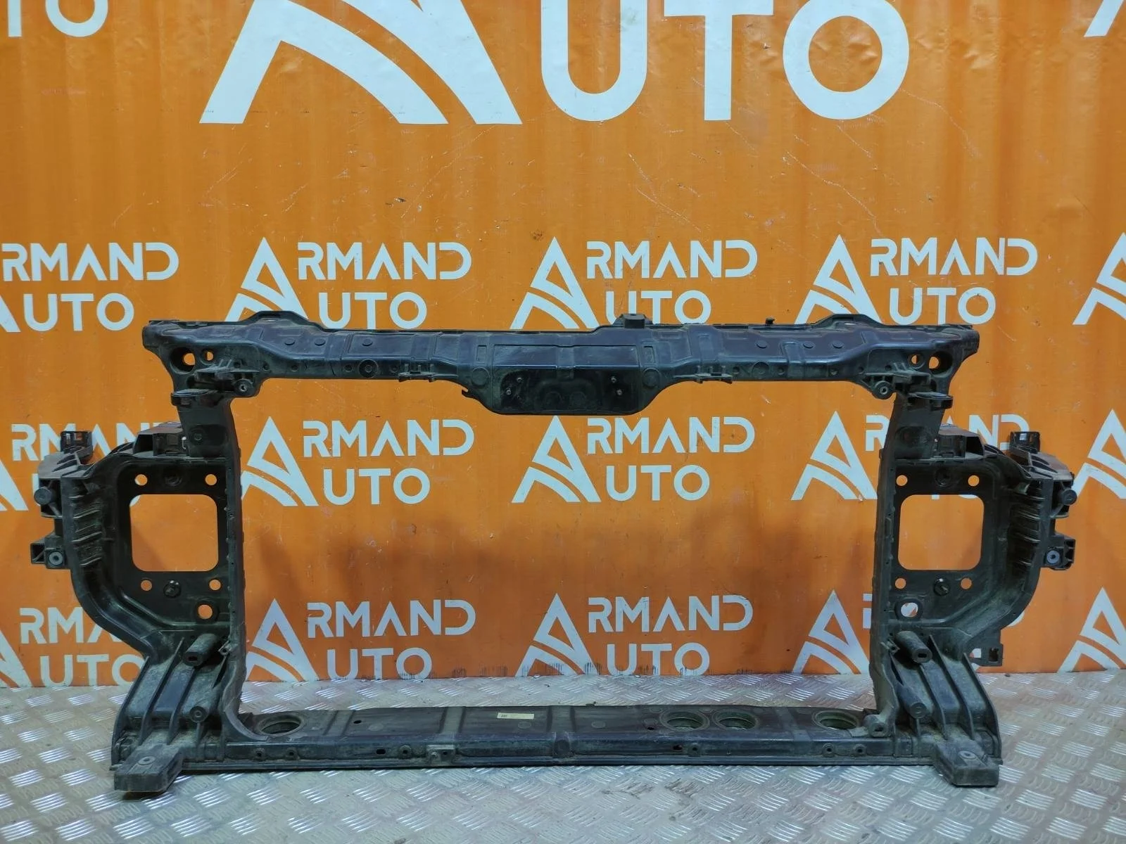 Панель передняя (суппорт радиатора) Kia K5 2020-нв 3