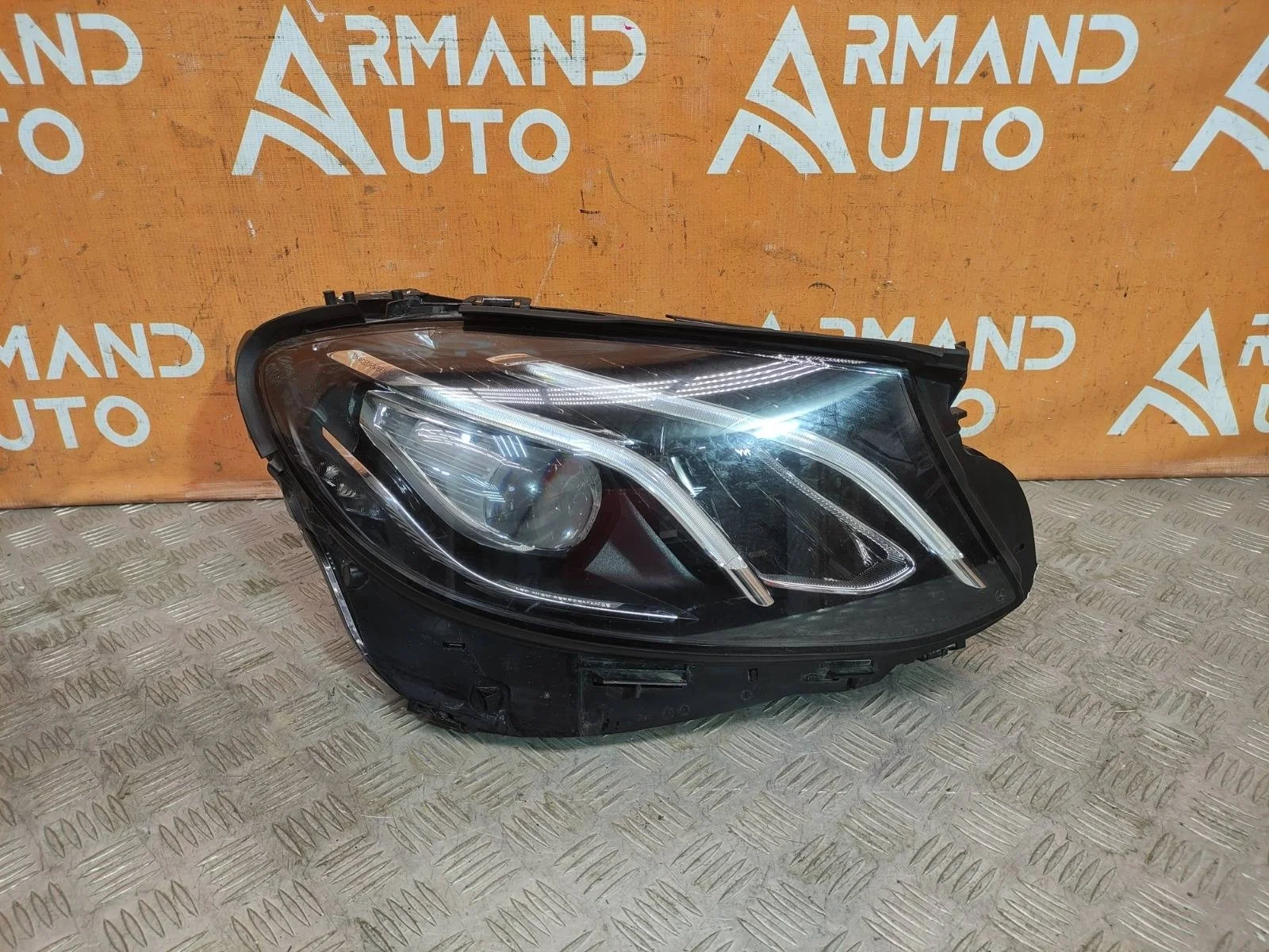 Фара Mercedes -Class 2016-2020 W213, S213, C238