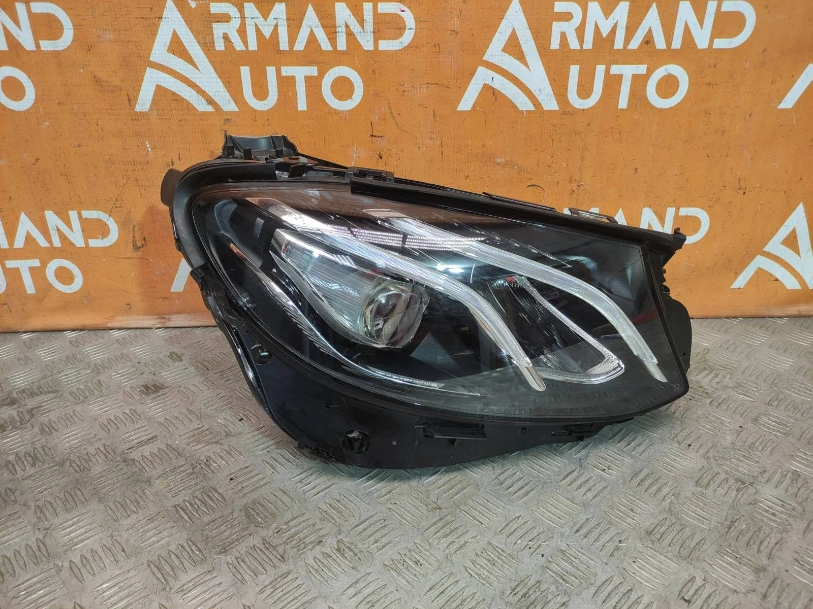 Фара Mercedes -Class 2016-2020 W213, S213, C238