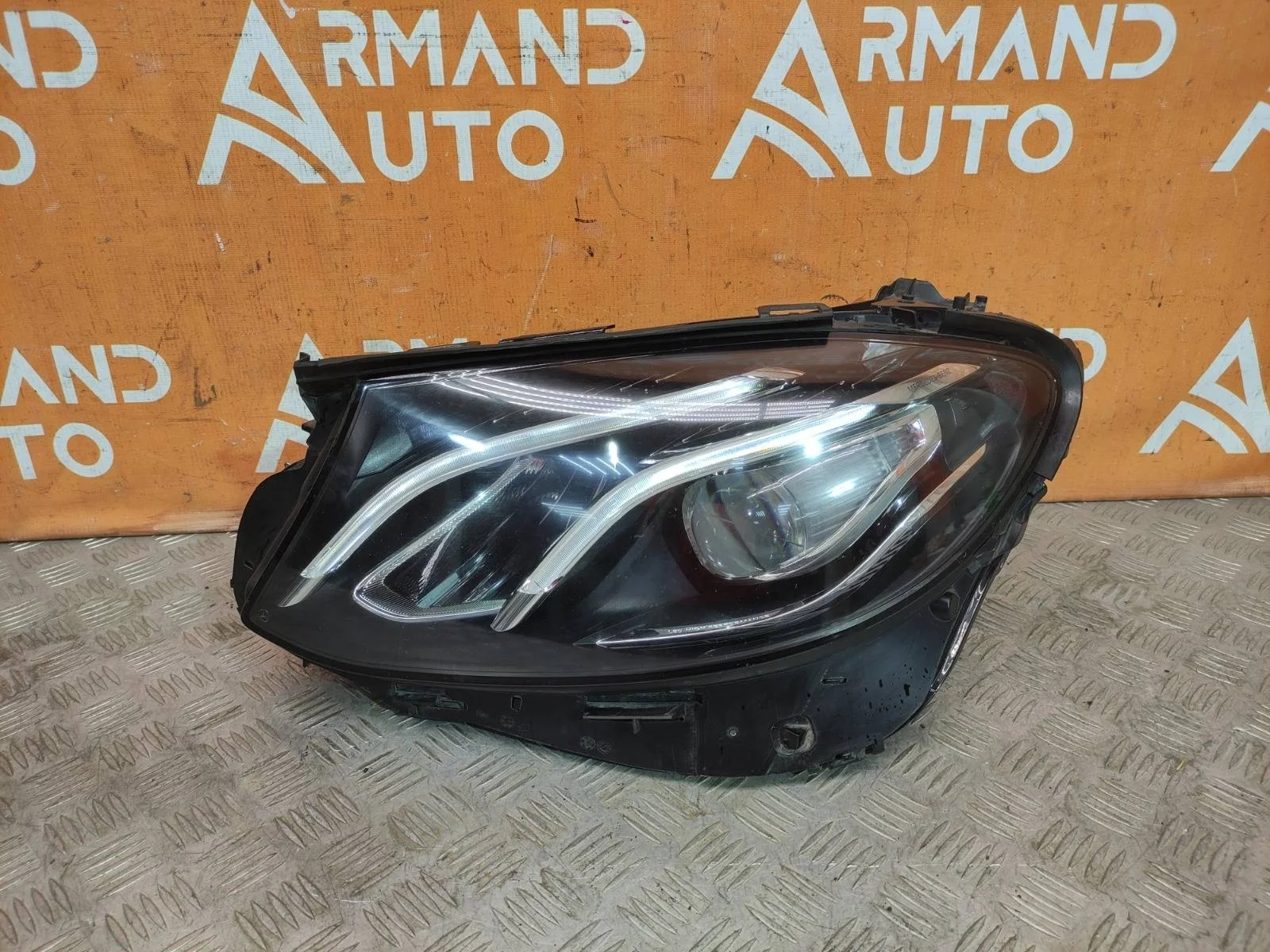 Фара Mercedes -Class 2016-2020 W213, S213, C238