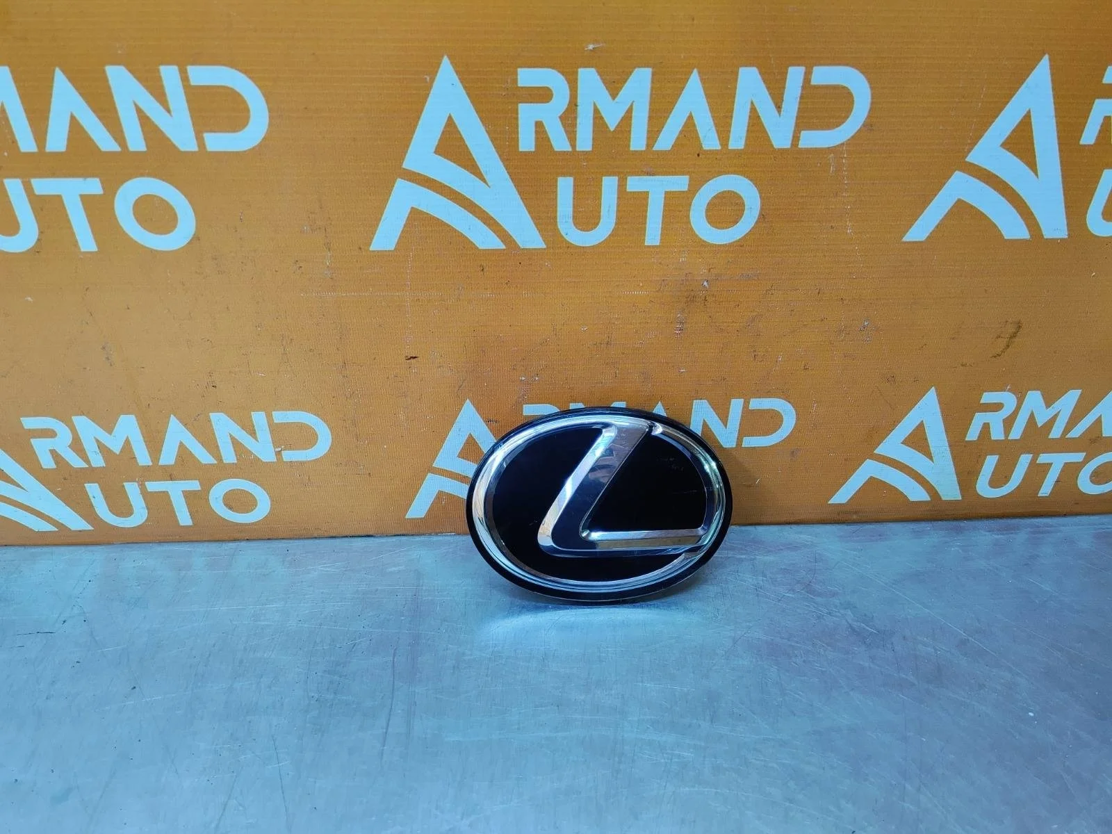 Эмблема Lexus LS 2006-2017 4