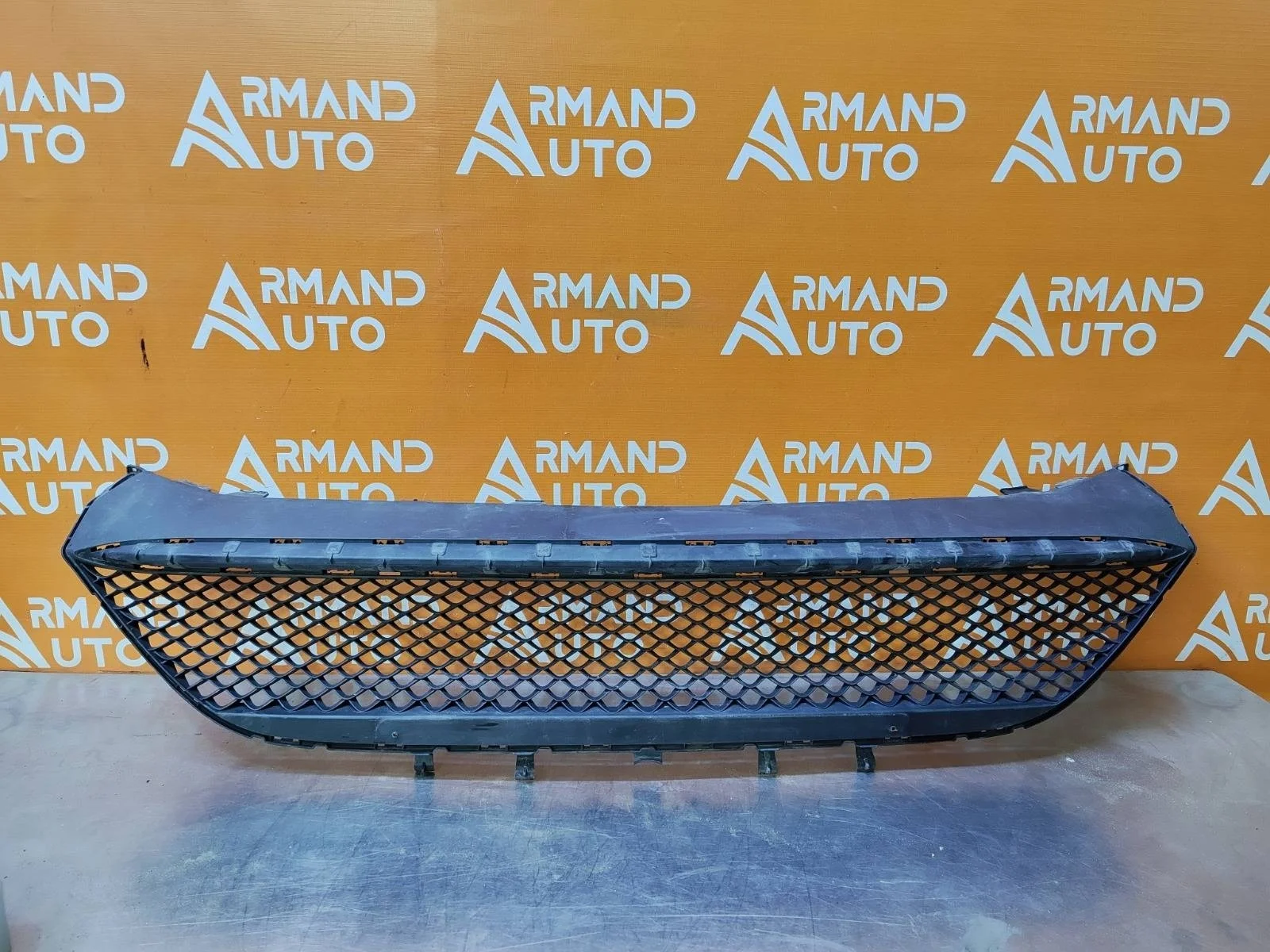 Решетка бампера Mercedes V-Class 2014-нв W447