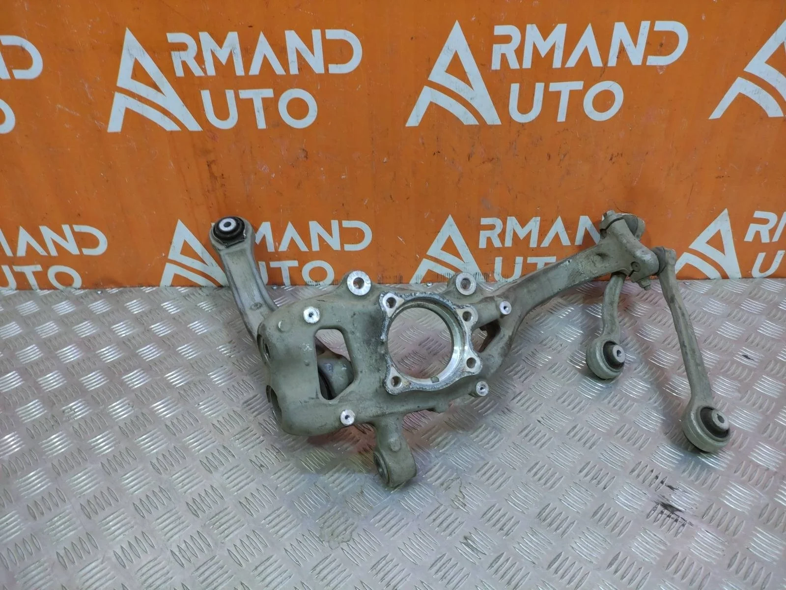 Кулак поворотный Volkswagen Touareg 2018-нв 3