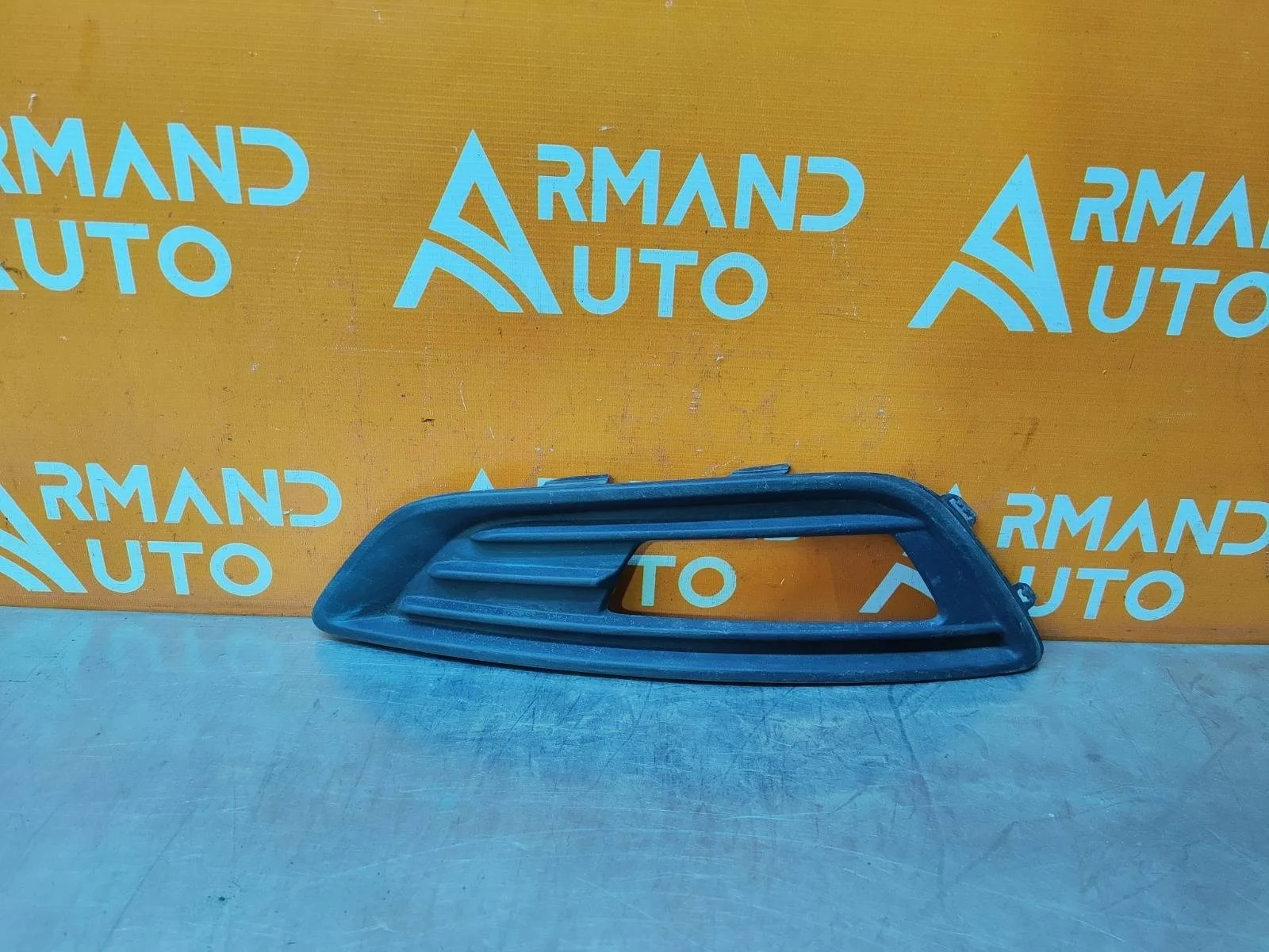 Окантовка птф Ford Focus 2014-2019 3