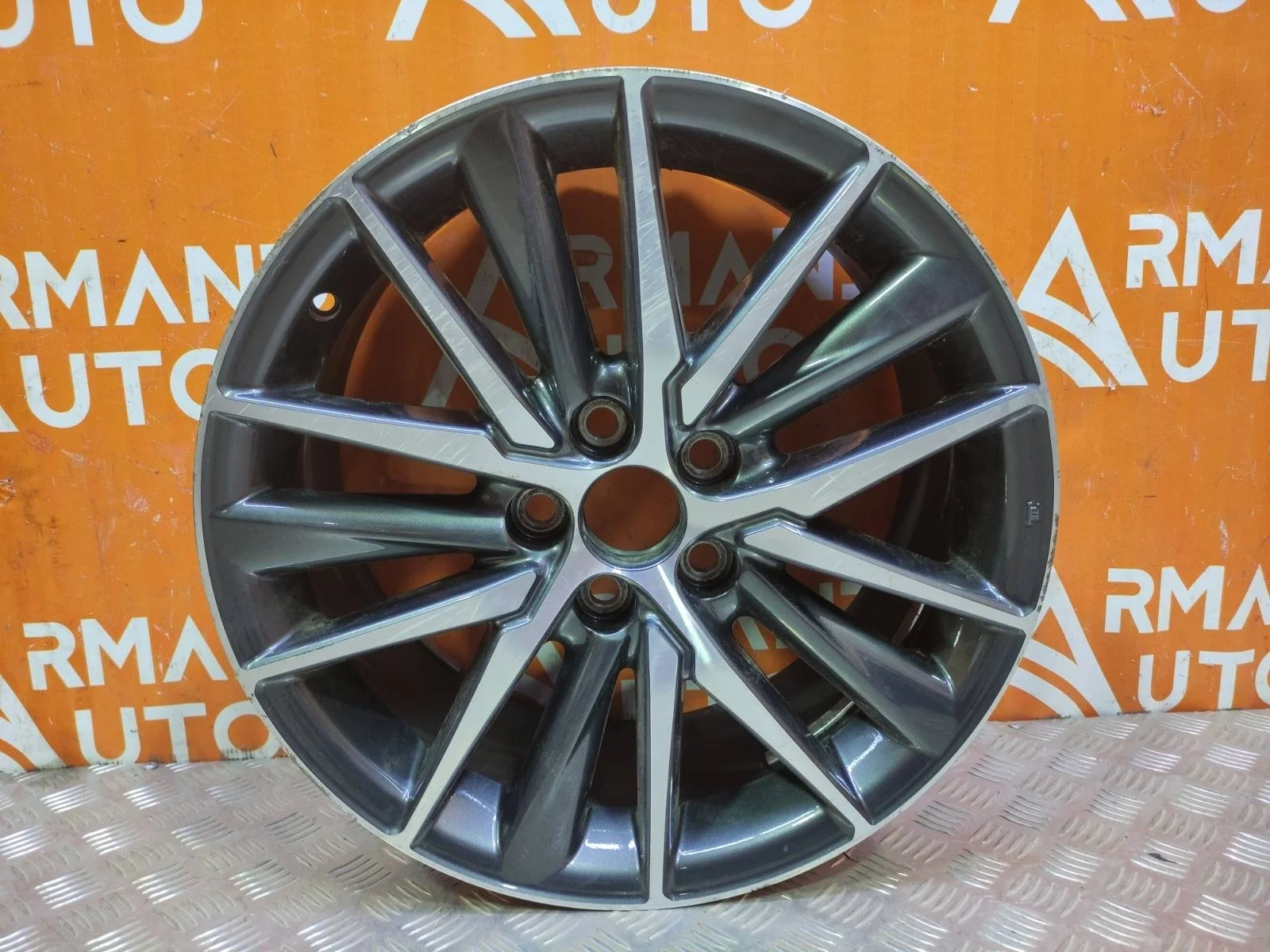 Диск колёсный r18 Toyota Camry XV70