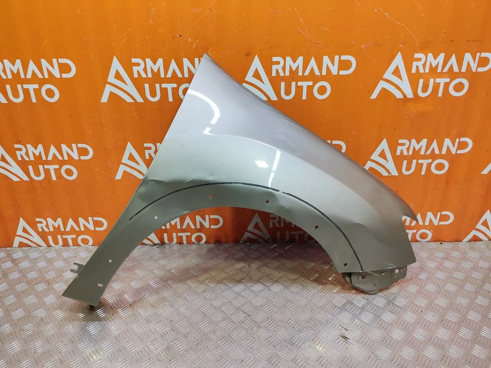 Крыло Renault Sandero 2013-2022