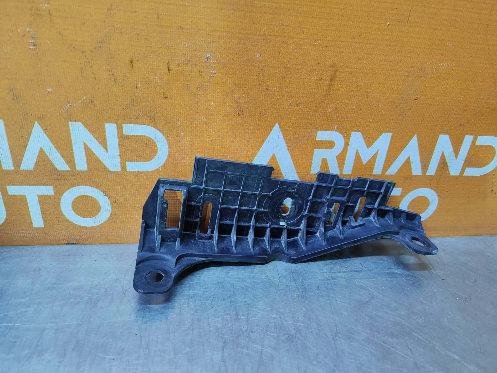 Кронштейн фонаря Land Rover Range 2012-2022 4 L405