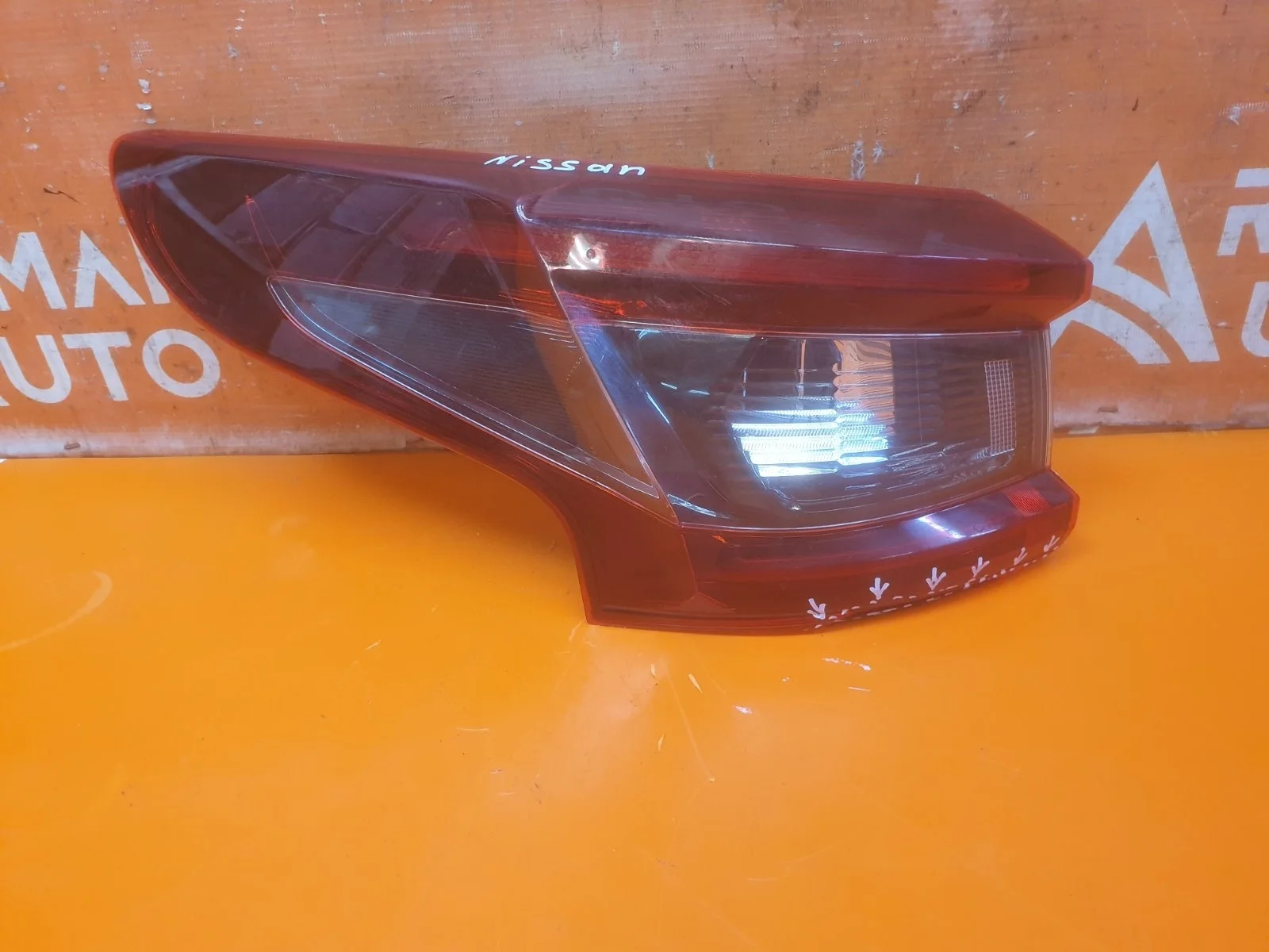 Фонарь внешний Nissan Qashqai 2017-2022 j11
