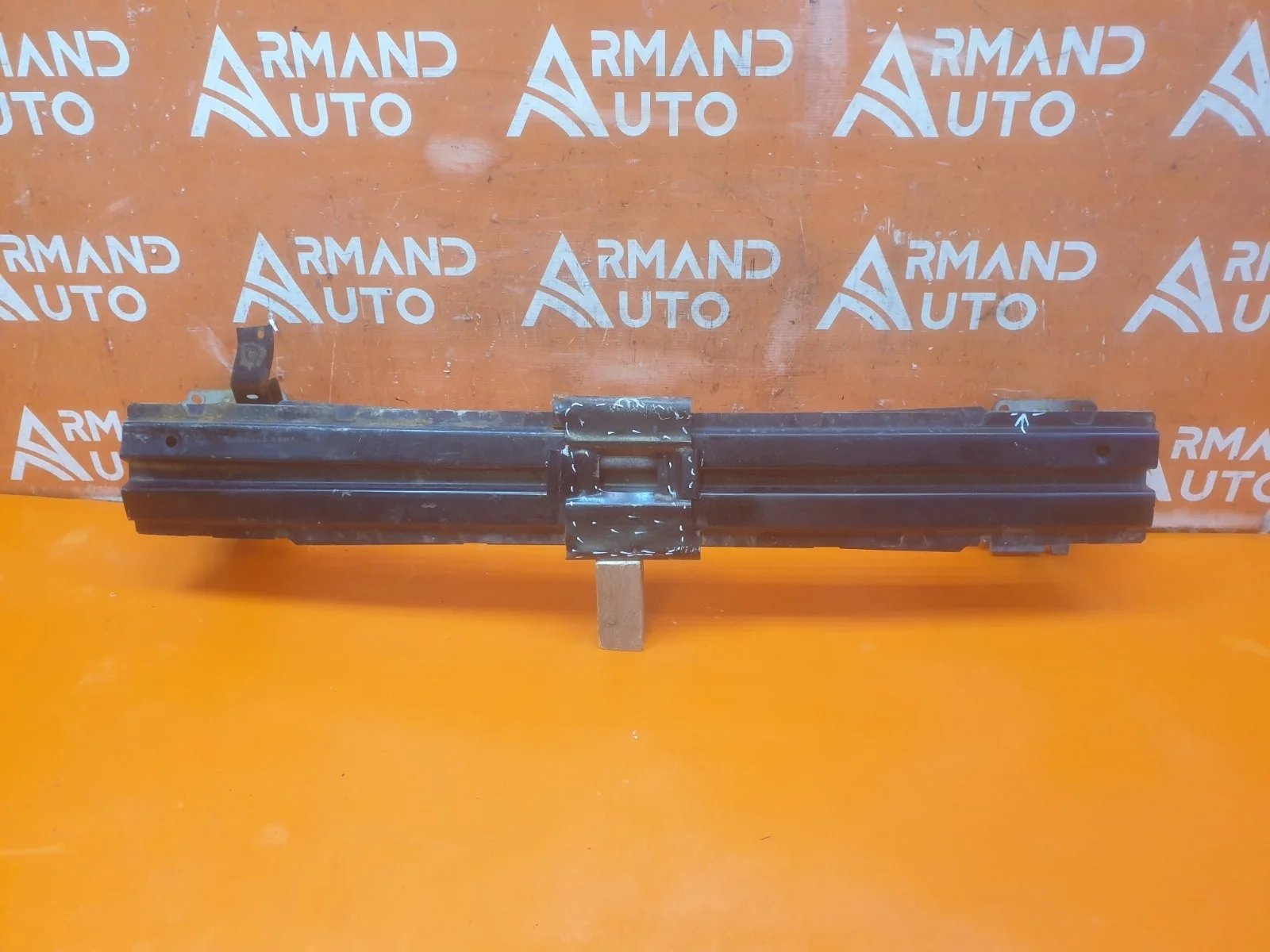 Усилитель бампера Mitsubishi Outlander 2012-нв 3