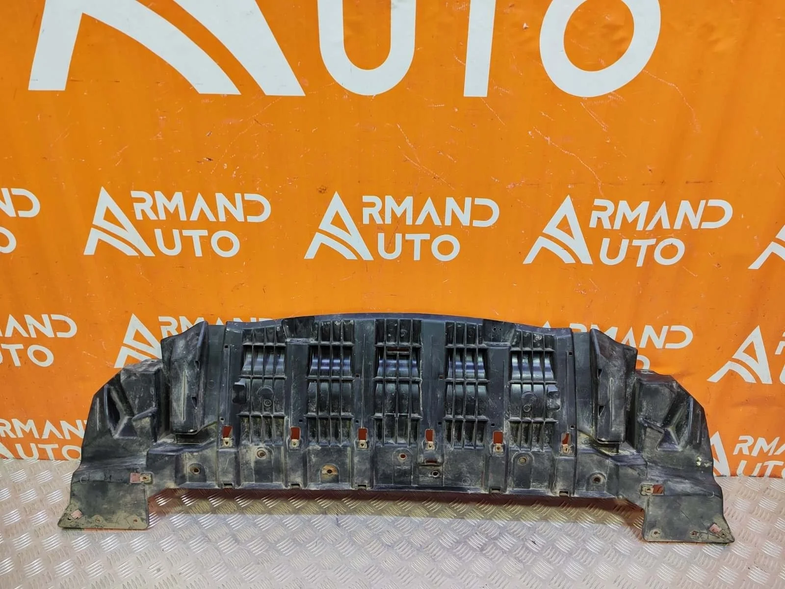 Пыльник бампера Ford Kuga 2012-2016 CBS