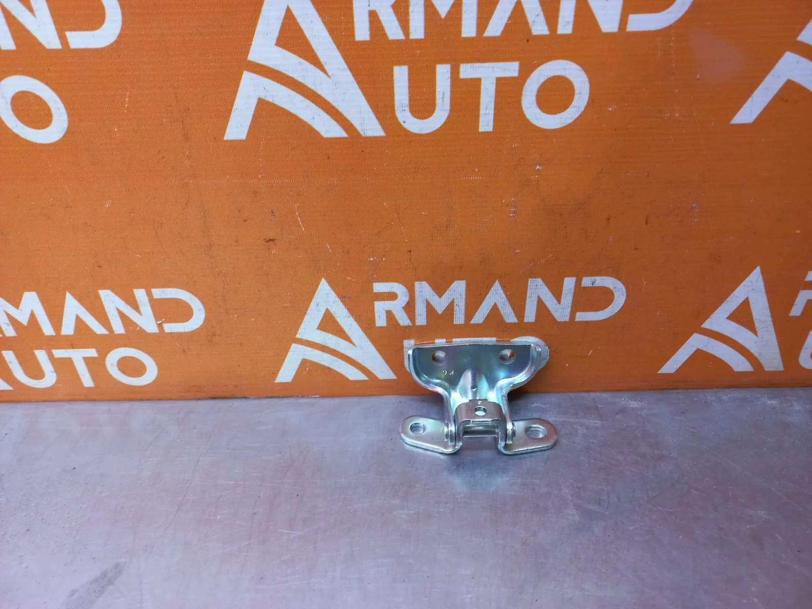 Петля двери верхняя Kia Sportage 2010-2016 3 SL