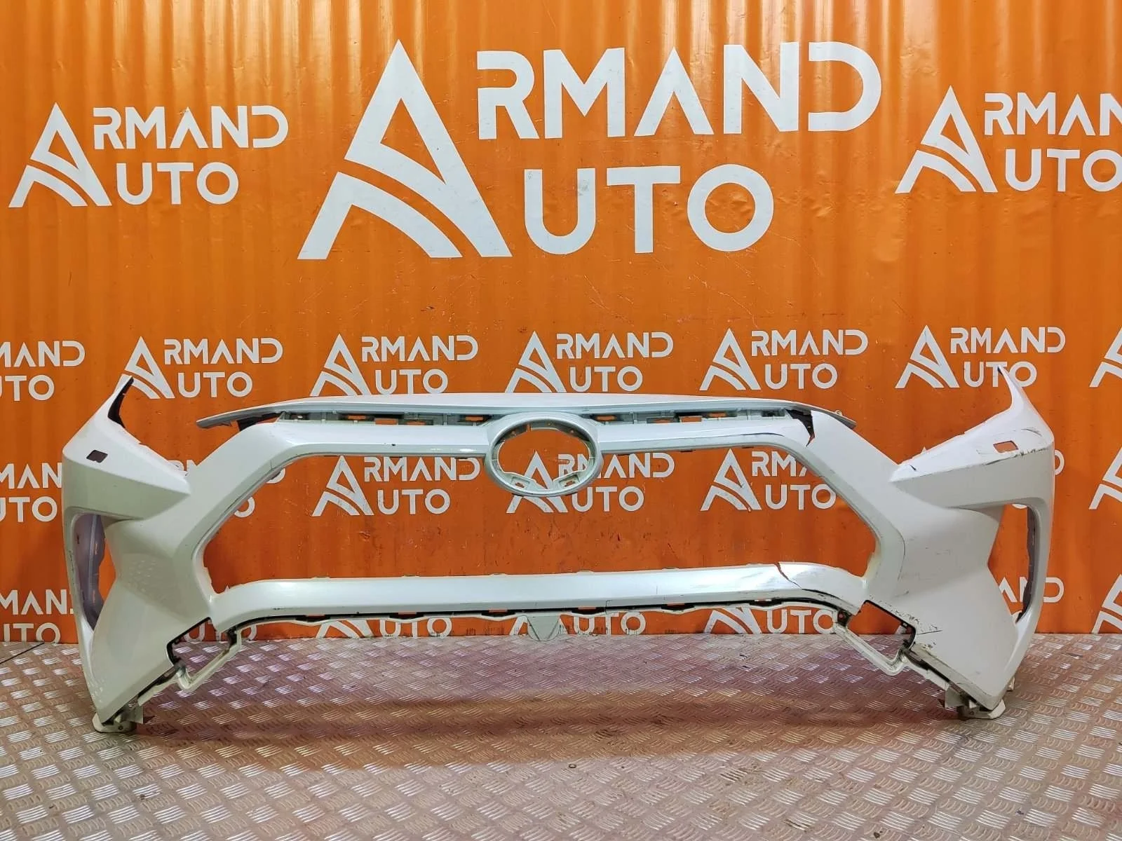 Бампер Toyota RAV4 2018-нв 5 XA50