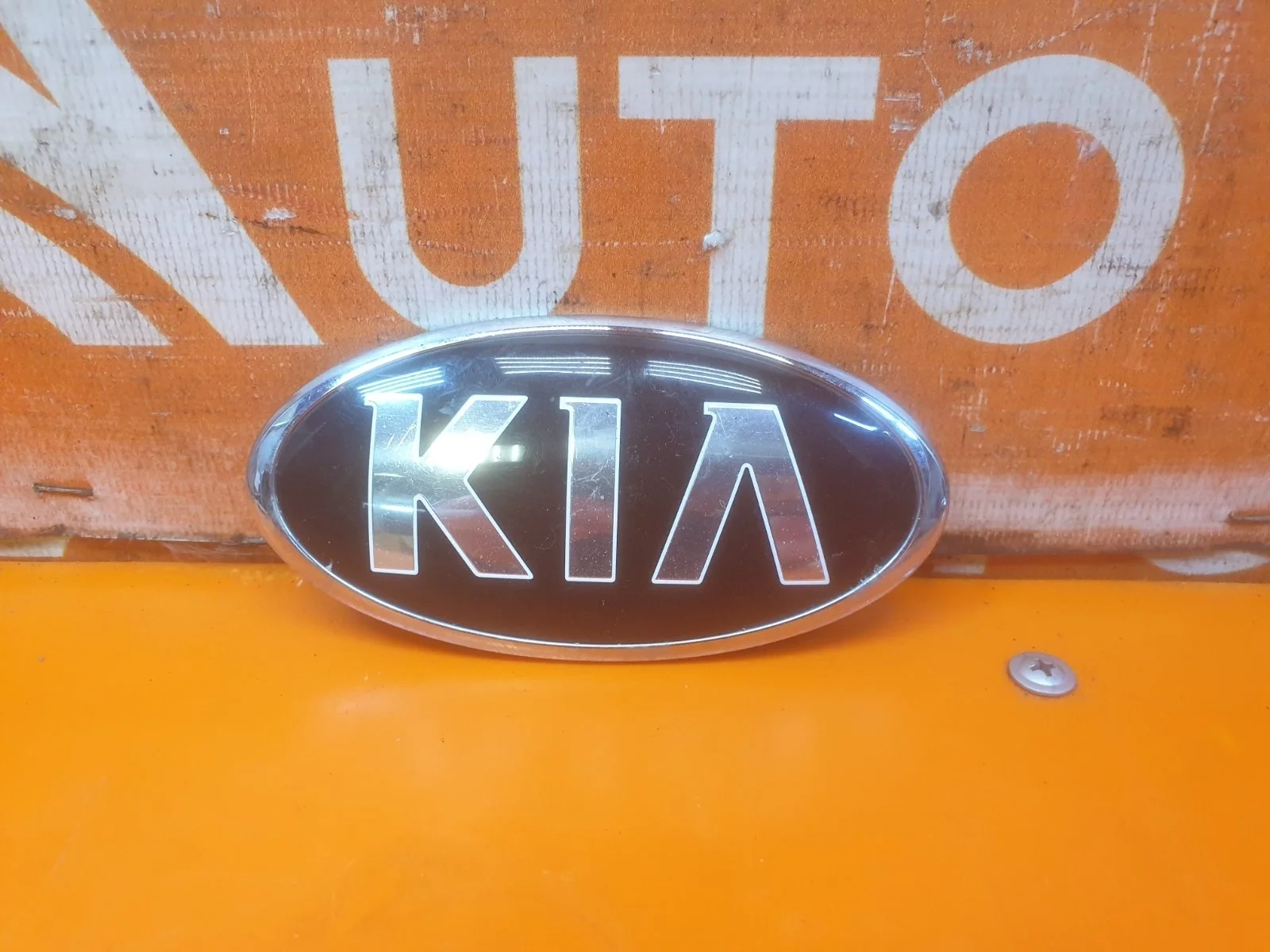 Эмблема KIA Ceed 2018-нв 3 CD