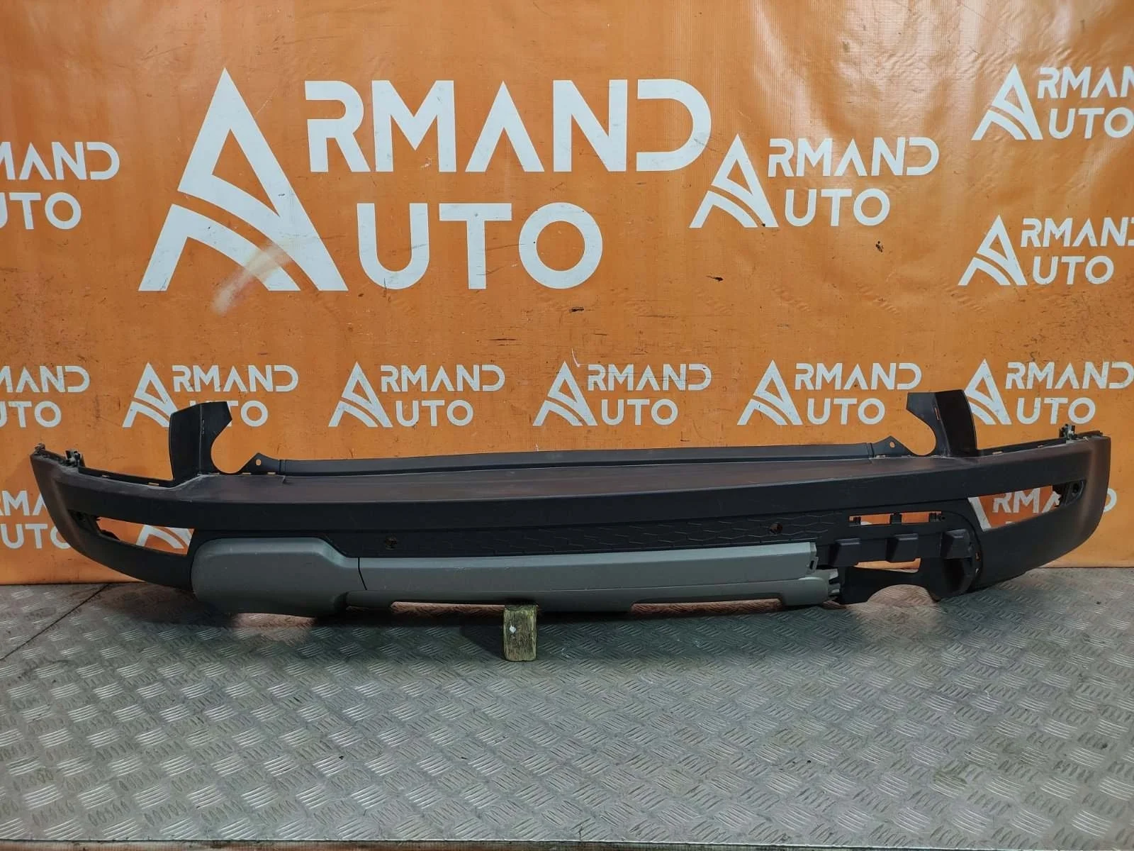 Бампер Land Rover Range Evoque 2011-2018 L538