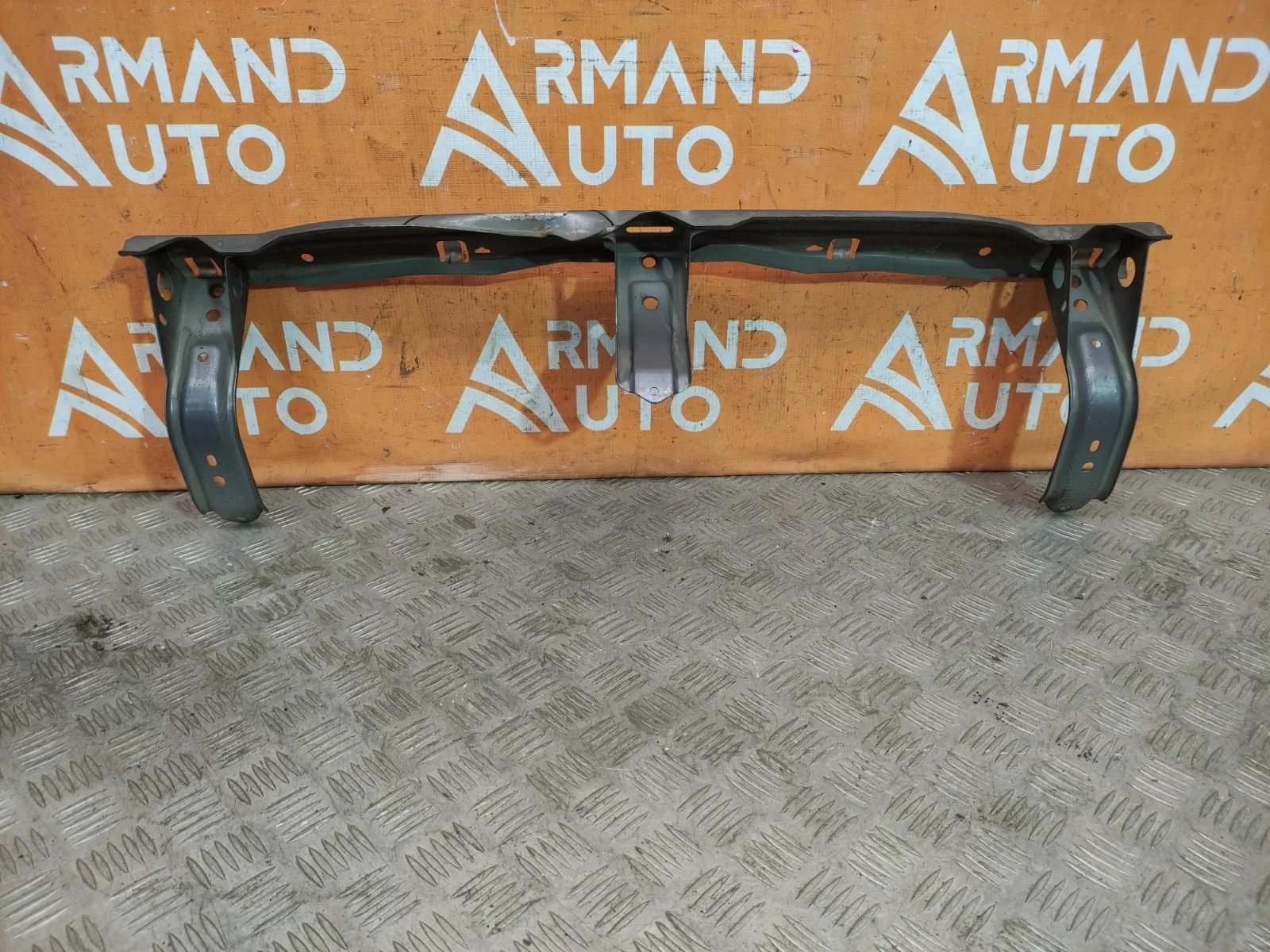 Усилитель бампера Mitsubishi Pajero Sport 2015-2021 3