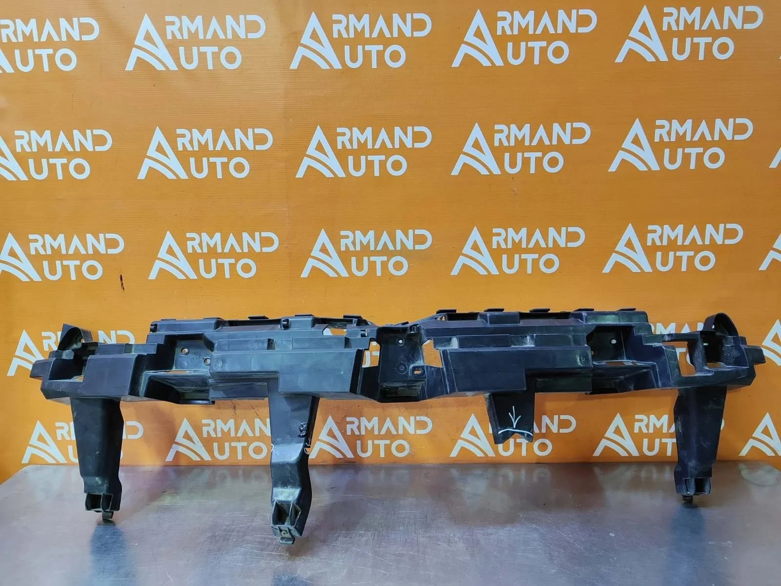 Абсорбер бампера Renault Kaptur 2016-нв