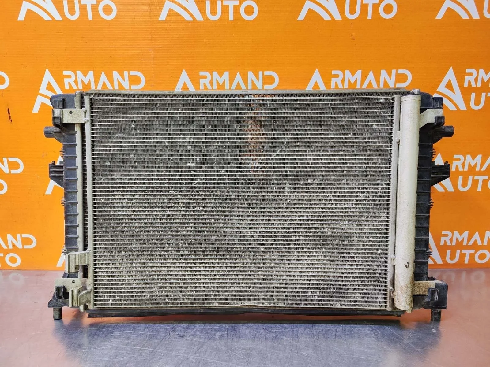 Радиатор двс дополнительный Volkswagen Golf 2012-2020 7