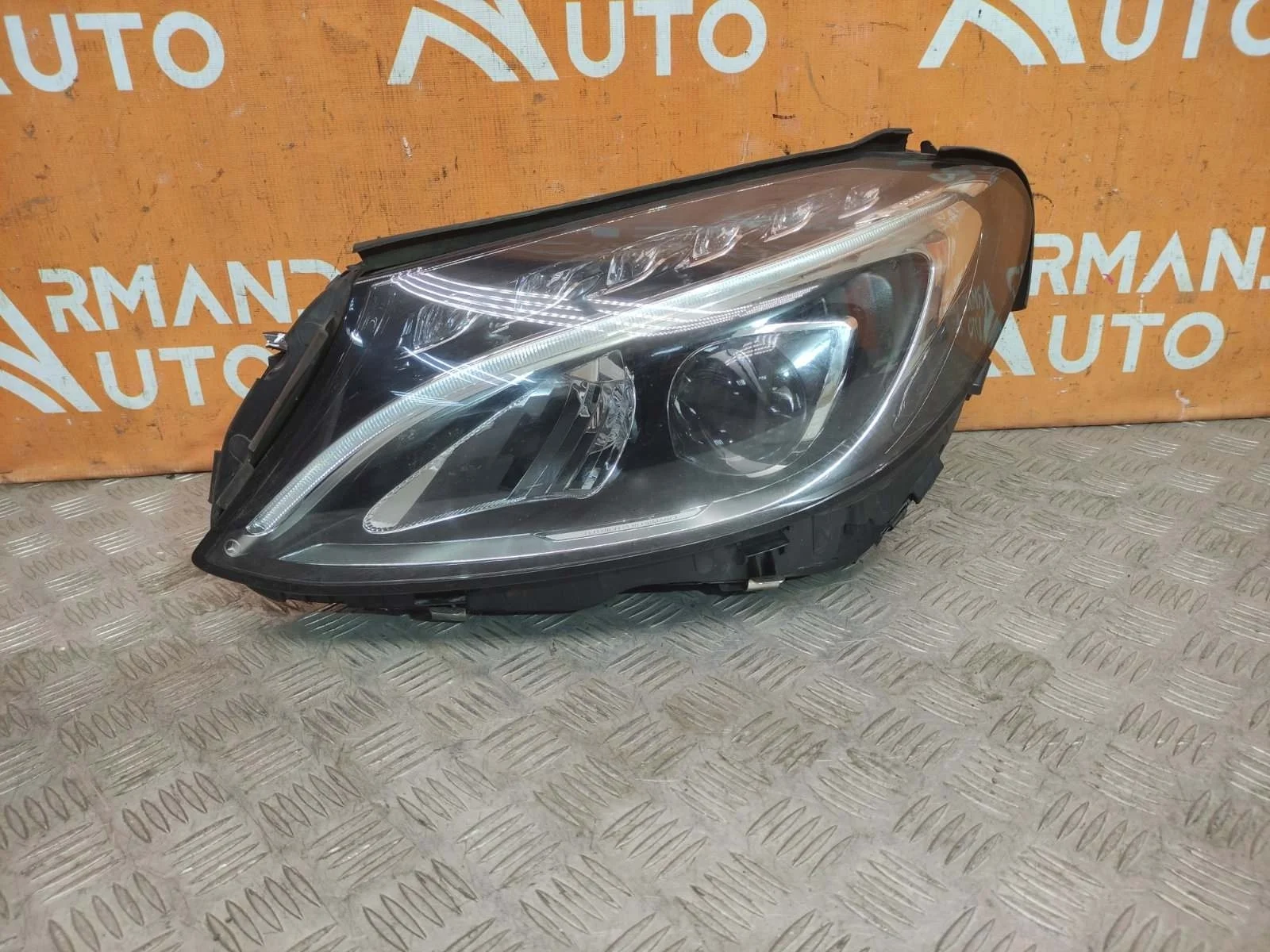 Фара Mercedes -Class 2014-2018 W205