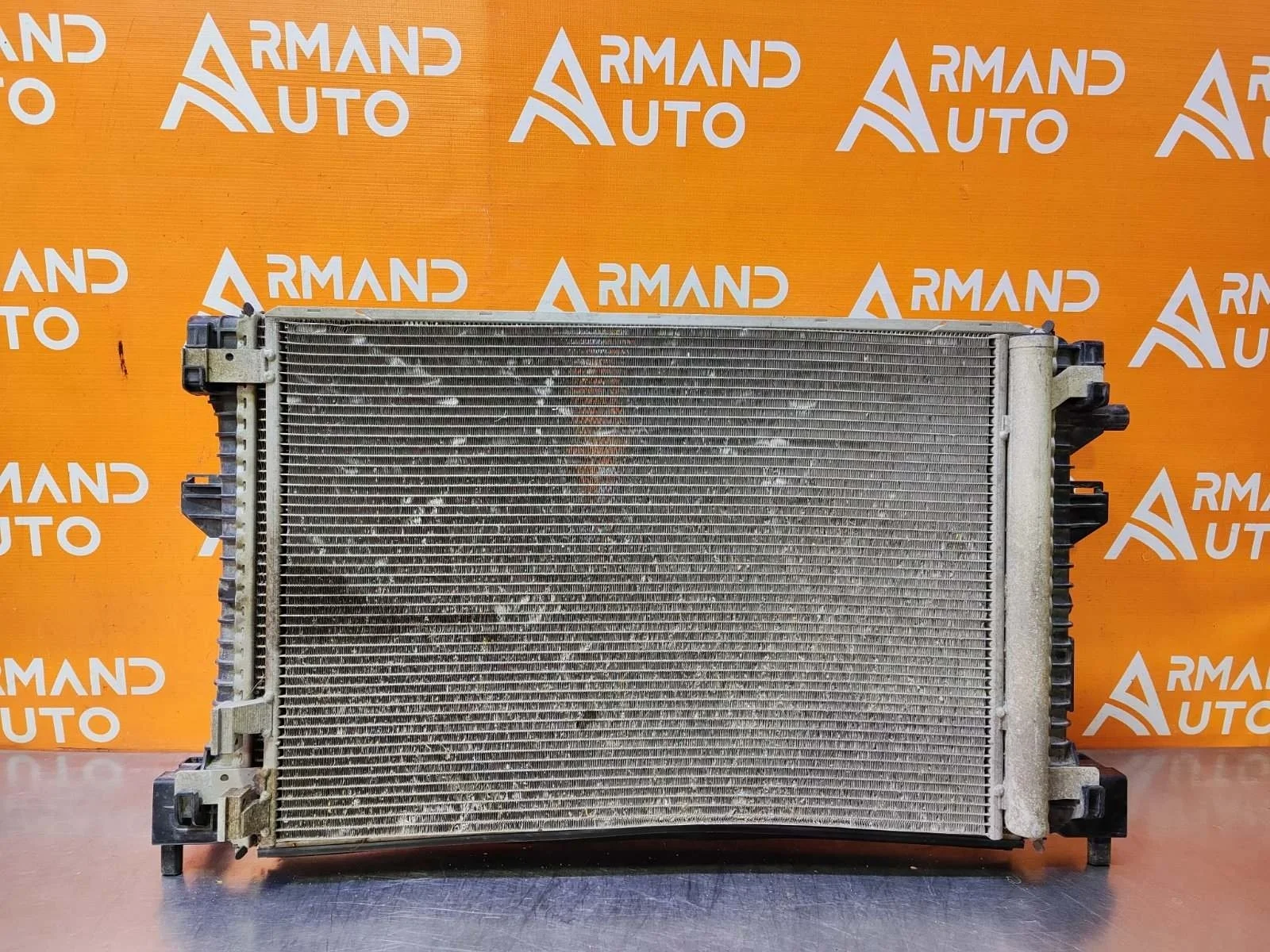 Радиатор двс дополнительный Volkswagen Golf 2012-2020 7