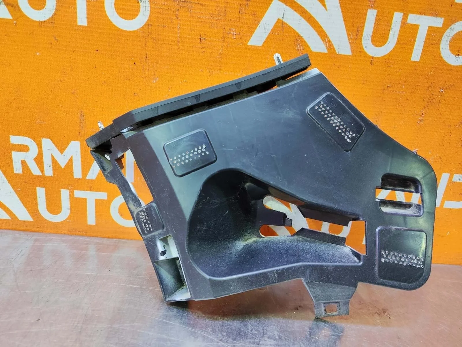 Кронштейн бампера Mercedes GLA-Class 2017-2020 X156