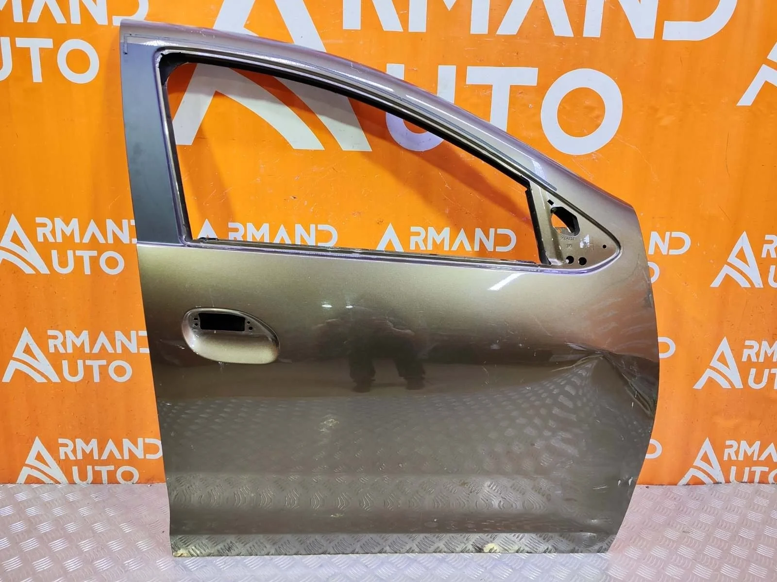 Дверь Renault Logan 2012-2022