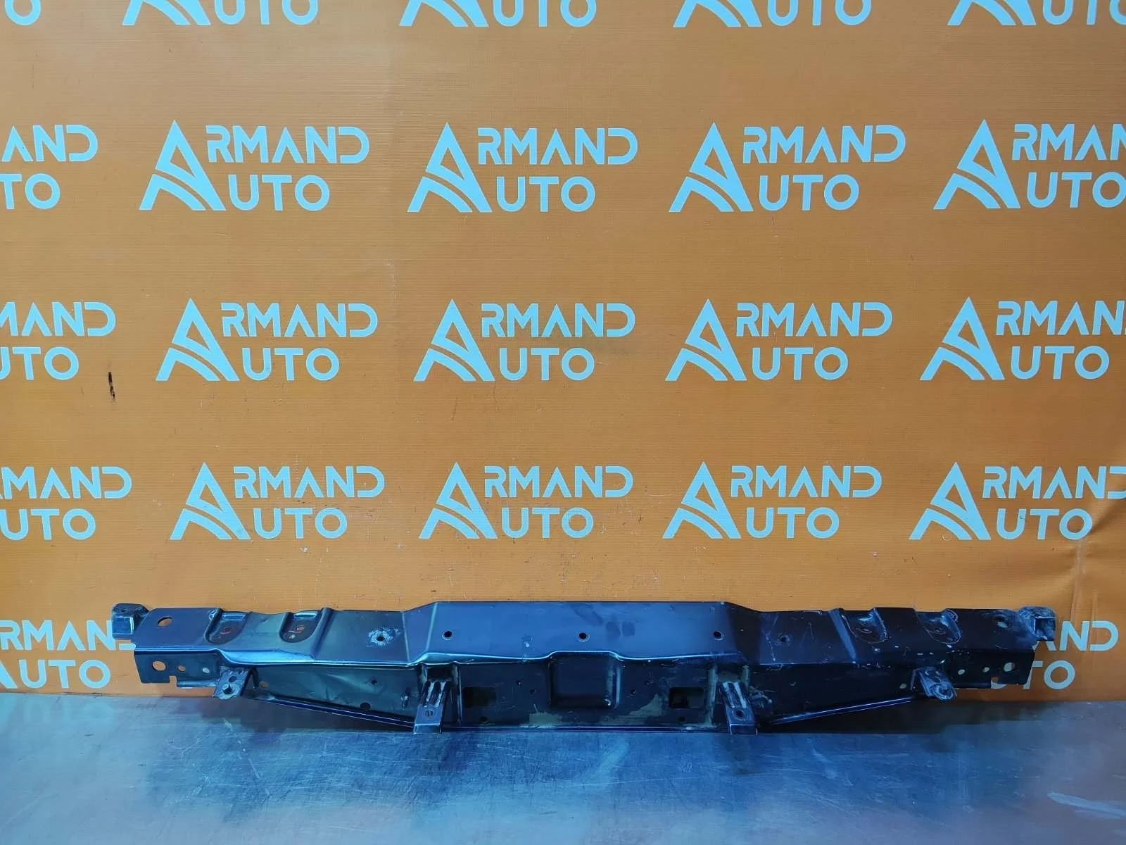 Панель передняя (суппорт радиатора) верхняя Kia Stinger 2017-нв