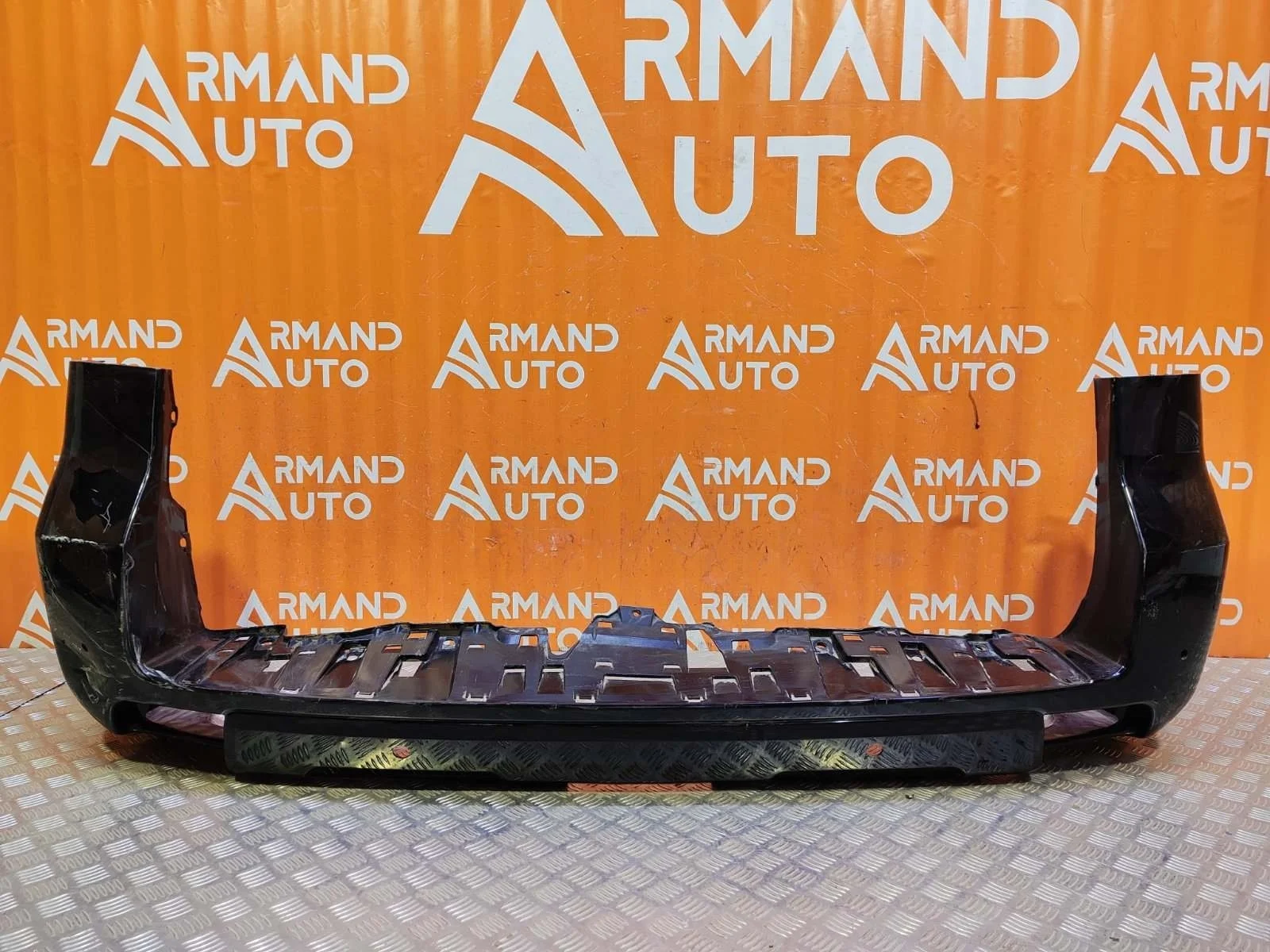 Бампер Toyota Land Cruiser Prado 2017-нв 150