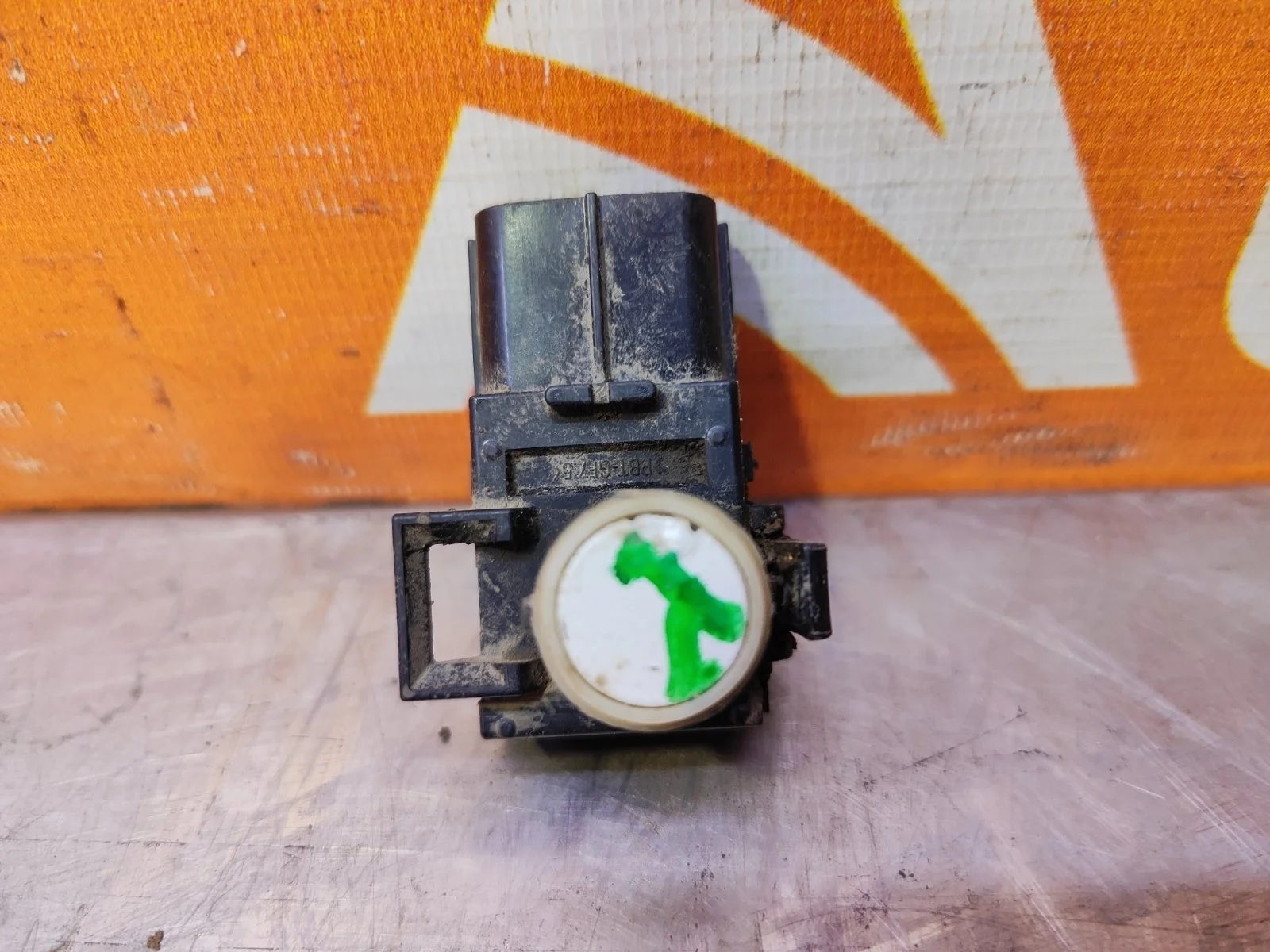 Датчик парктроника Toyota Land Cruiser 2012-2015 200