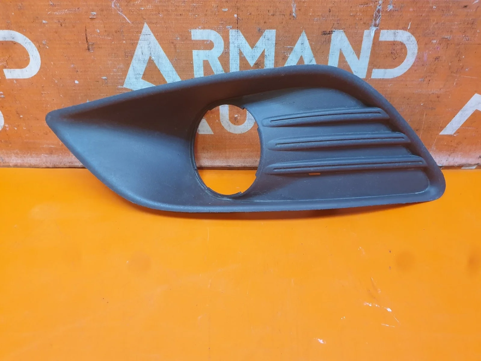 Окантовка птф Ford Focus 2008-2011