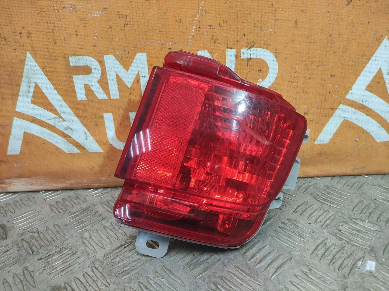 Фонарь противотуманный Toyota Land Cruiser 2015-2021 200