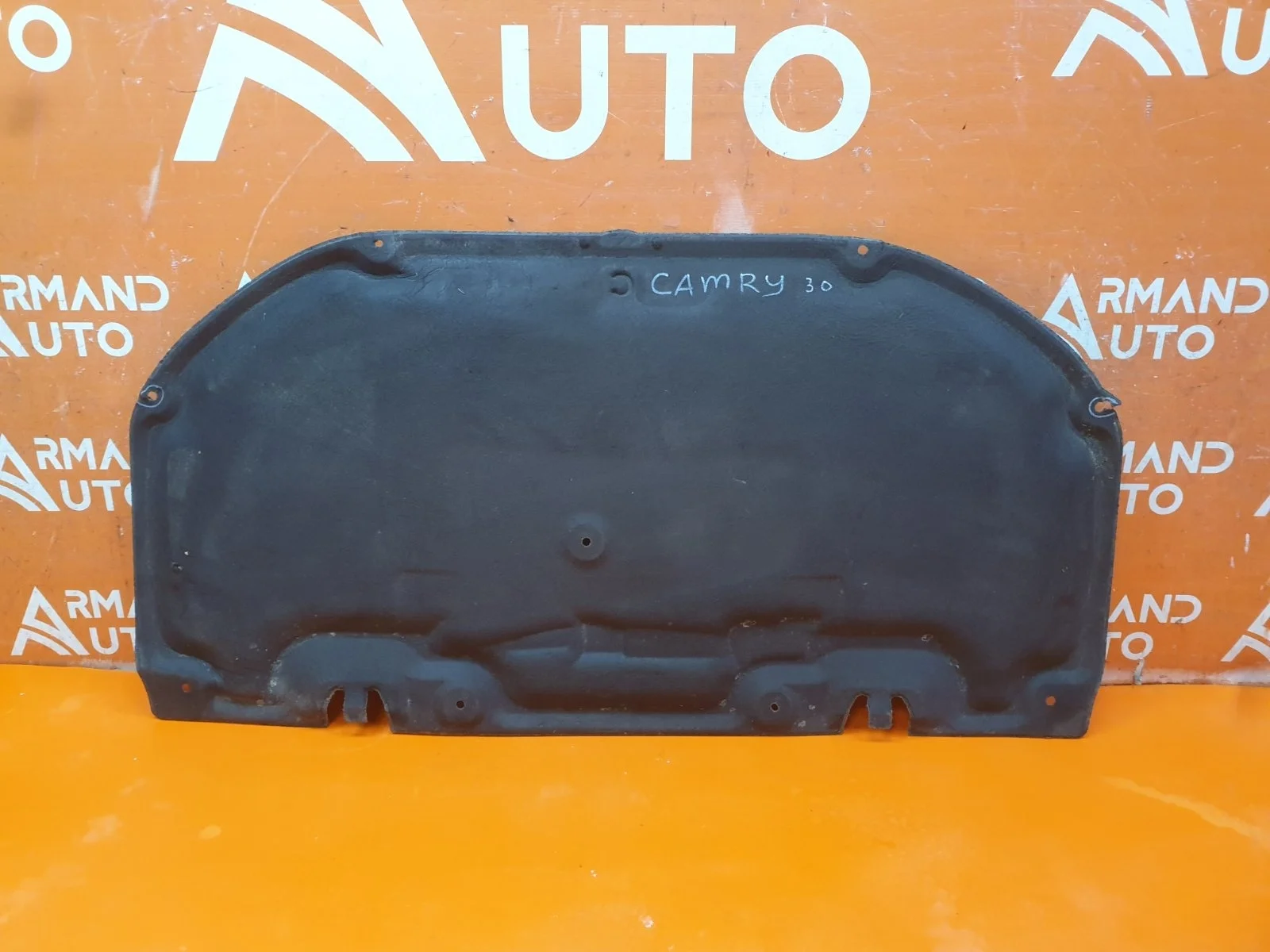 Шумоизоляция капота Toyota Camry 2017-нв 8 XV70